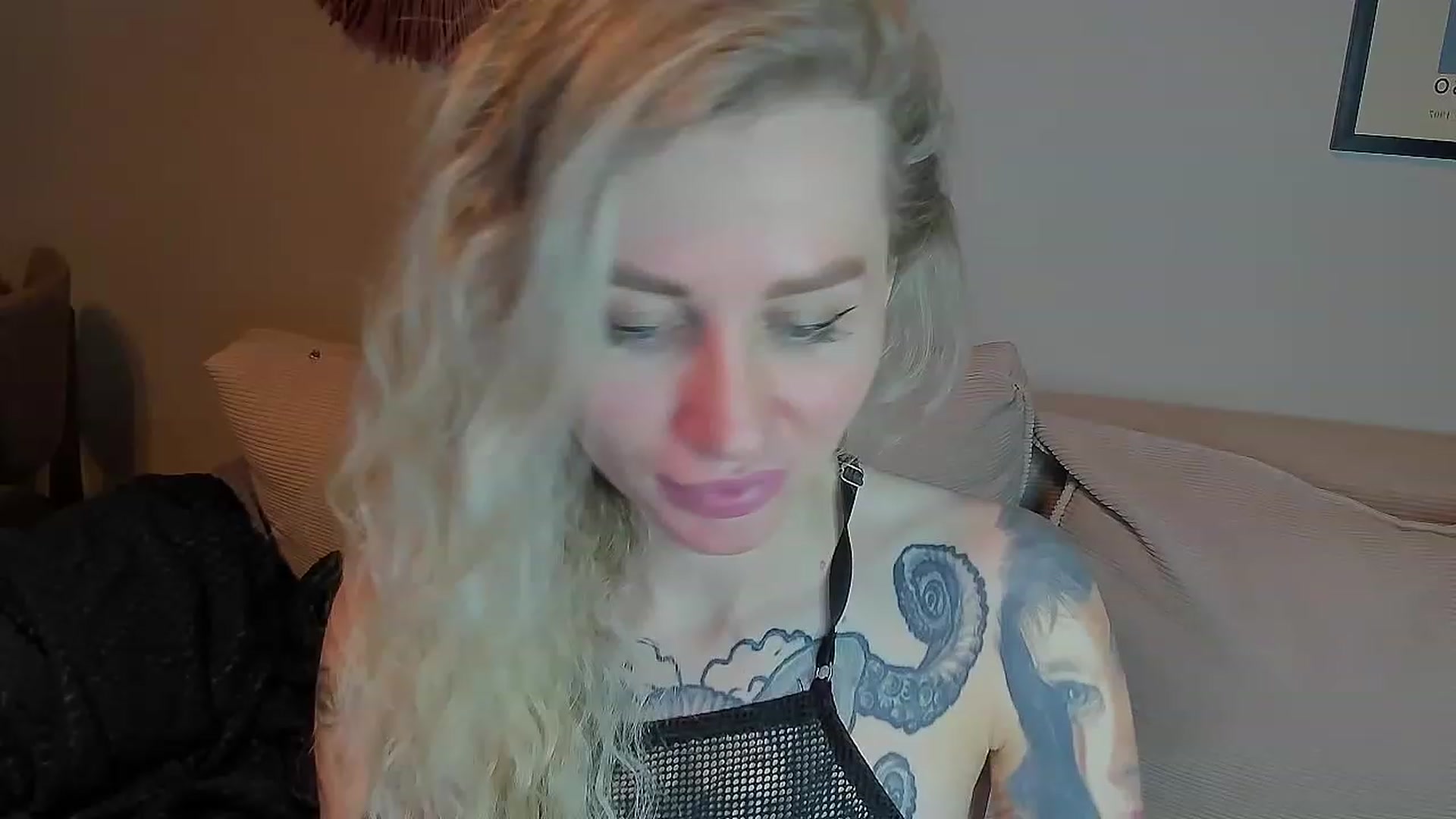 Gallery image thumbnail from Alexa_Smithhh's myfreecams stream on, 05/06/2023, 19:34 image 15 of 20