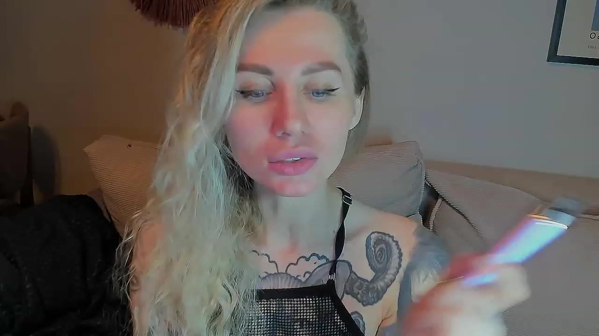 Gallery image thumbnail from Alexa_Smithhh's myfreecams stream on, 05/06/2023, 19:34 image 20 of 20
