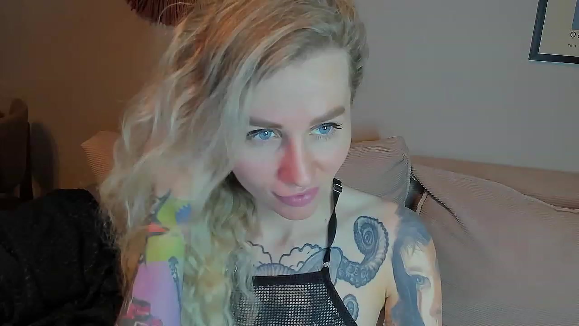 Gallery image thumbnail from Alexa_Smithhh's myfreecams stream on, 05/06/2023, 19:34 image 18 of 20