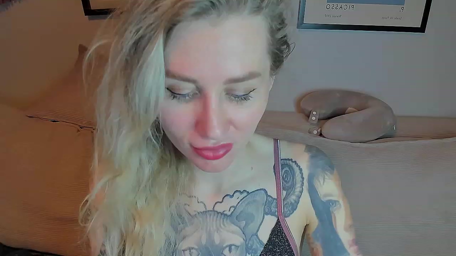 Gallery image thumbnail from Alexa_Smithhh's myfreecams stream on, 05/08/2023, 19:32 image 3 of 20