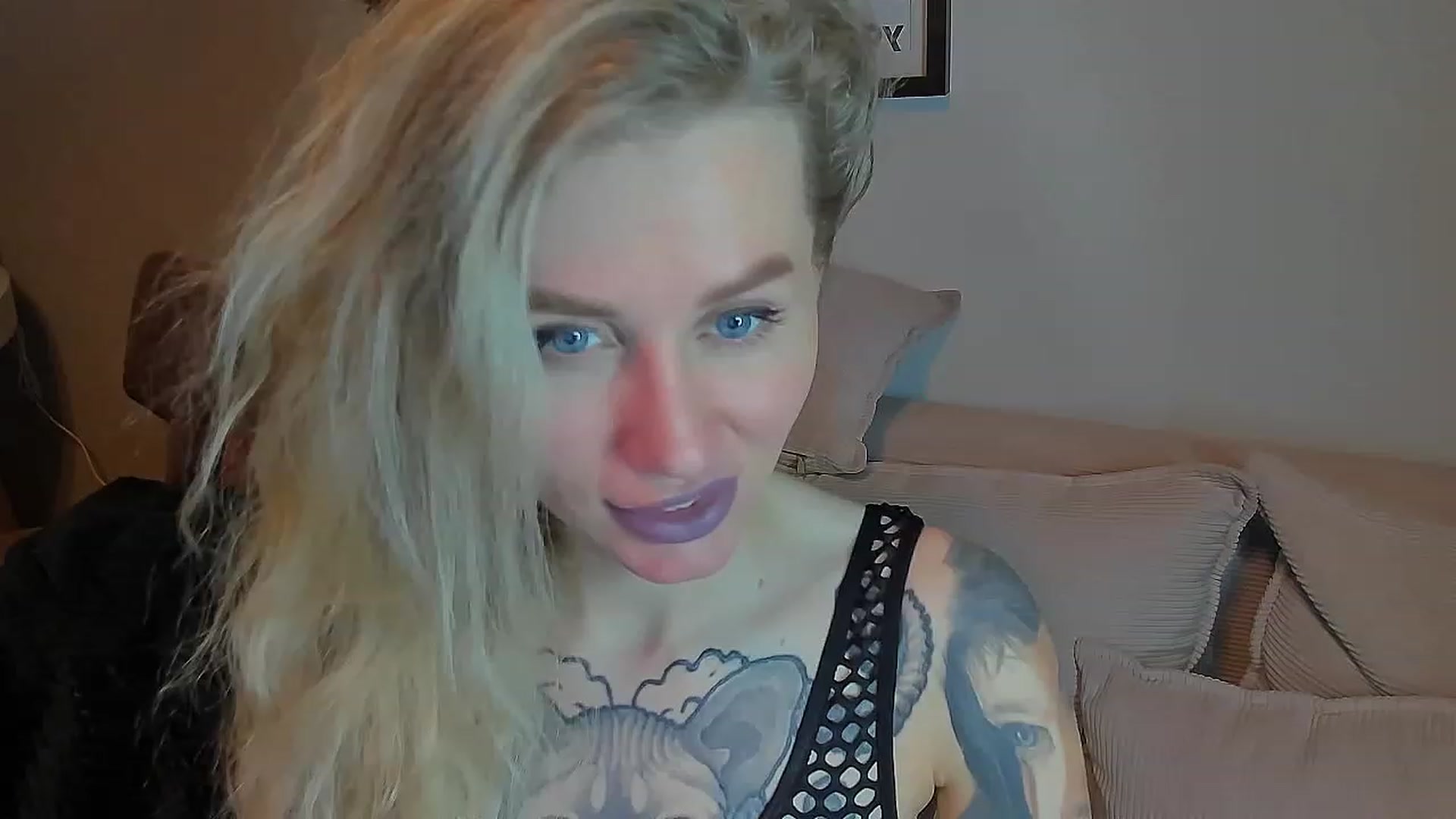 Gallery image thumbnail from Alexa_Smithhh's myfreecams stream on, 05/10/2023, 20:00 image 6 of 20