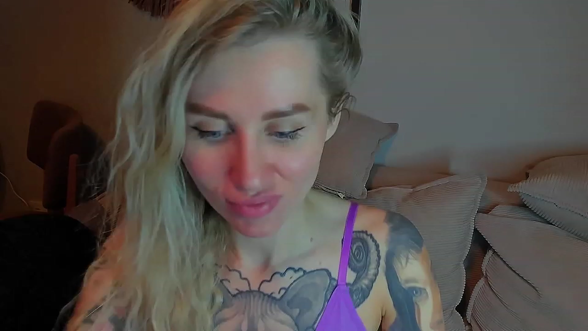 Gallery image thumbnail from Alexa_Smithhh's myfreecams stream on, 05/11/2023, 20:25 image 8 of 20