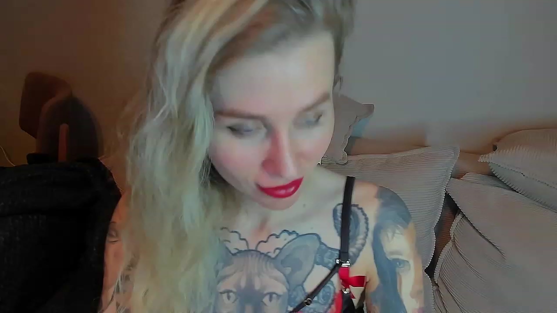 Gallery image thumbnail from Alexa_Smithhh's myfreecams stream on, 05/12/2023, 18:51 image 7 of 20
