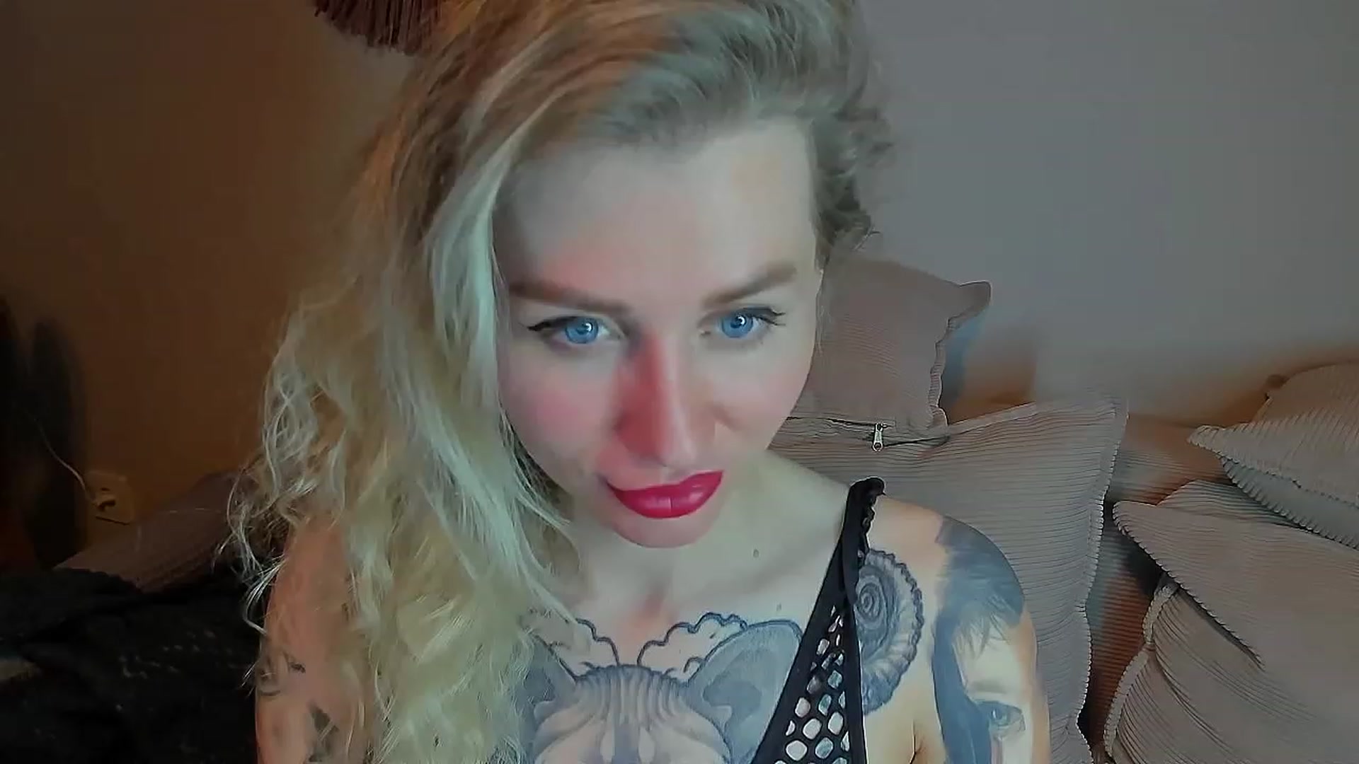 Gallery image thumbnail from Alexa_Smithhh's myfreecams stream on, 05/14/2023, 20:14 image 3 of 20