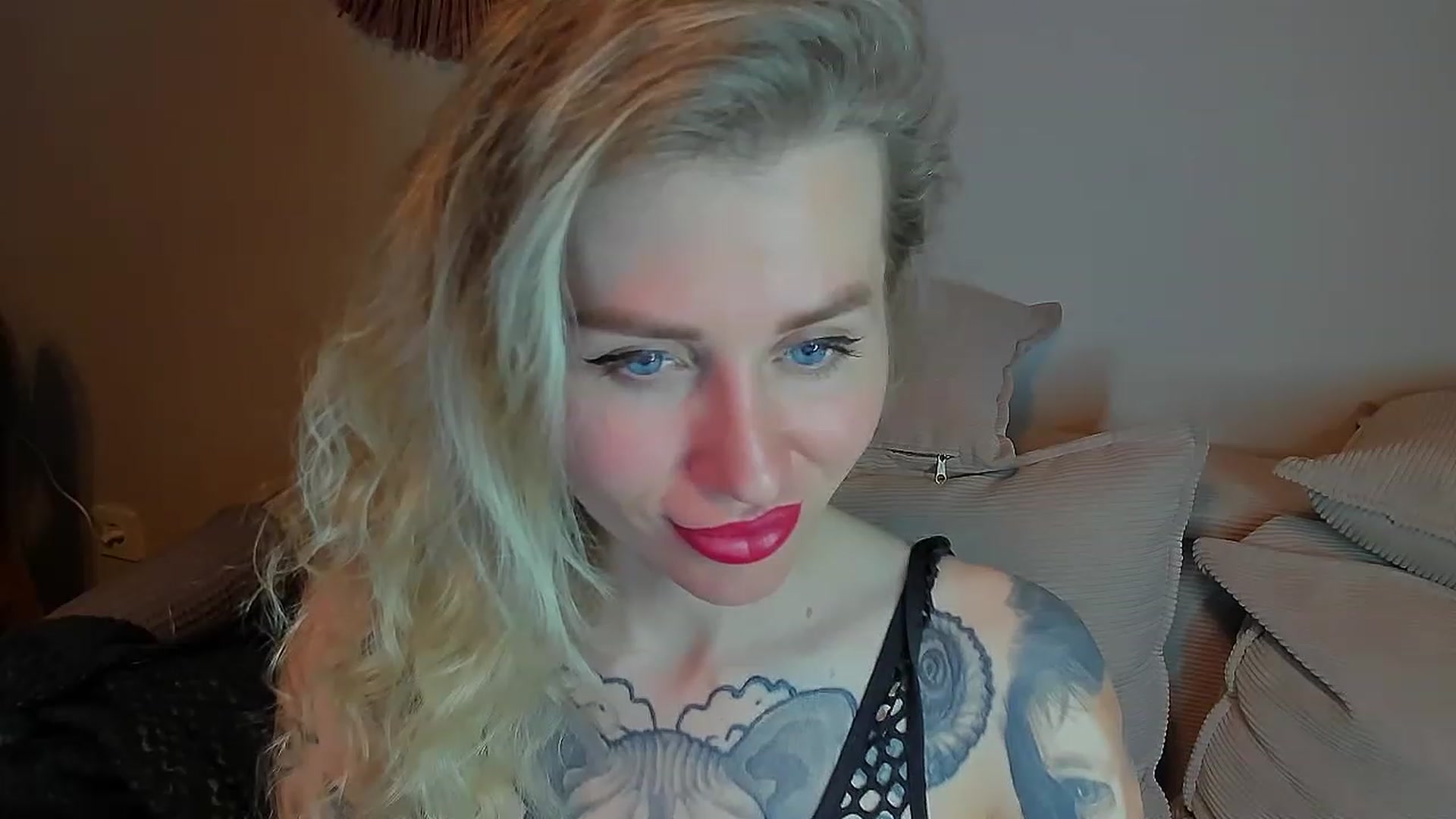 Gallery image thumbnail from Alexa_Smithhh's myfreecams stream on, 05/14/2023, 20:14 image 11 of 20