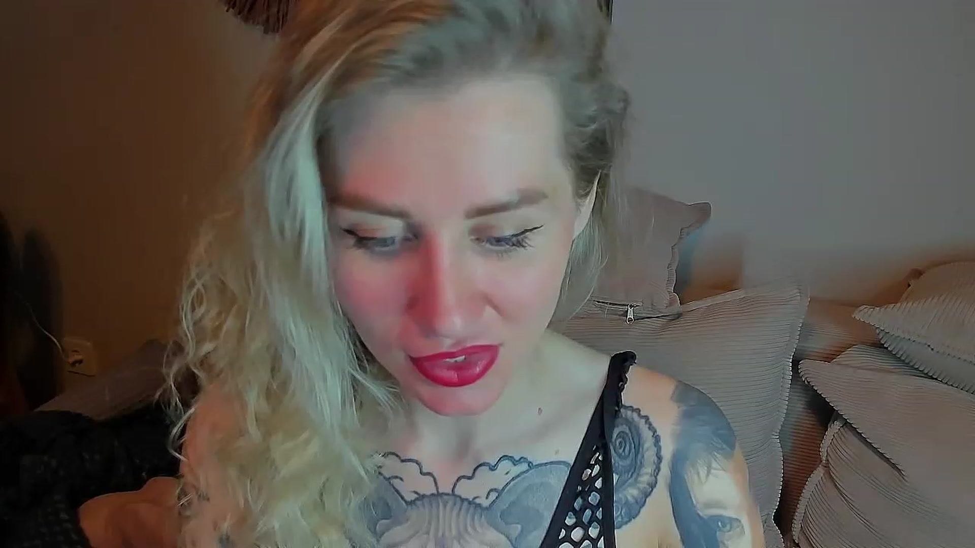 Gallery image thumbnail from Alexa_Smithhh's myfreecams stream on, 05/14/2023, 20:14 image 13 of 20