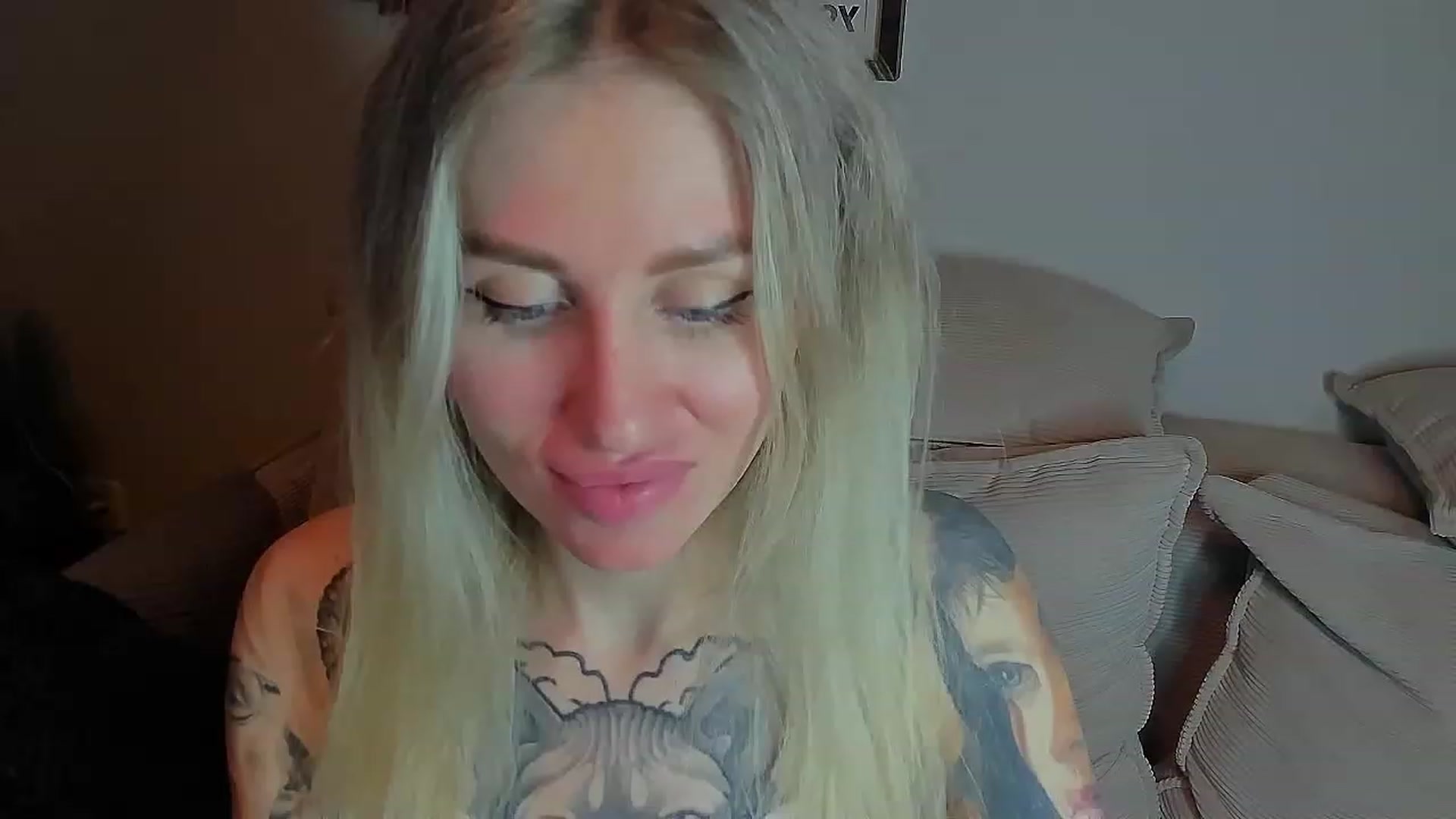 Gallery image thumbnail from Alexa_Smithhh's myfreecams stream on, 05/18/2023, 21:24 image 10 of 20