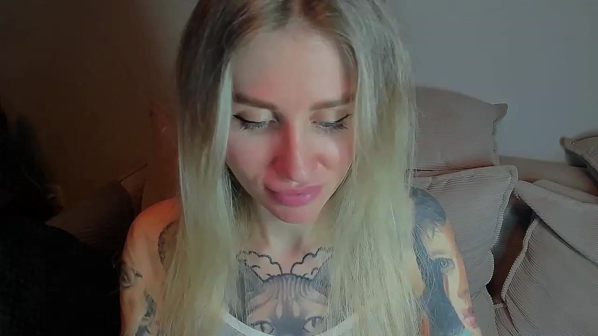 Gallery image thumbnail from Alexa_Smithhh's myfreecams stream on, 05/18/2023, 21:24 image 18 of 20
