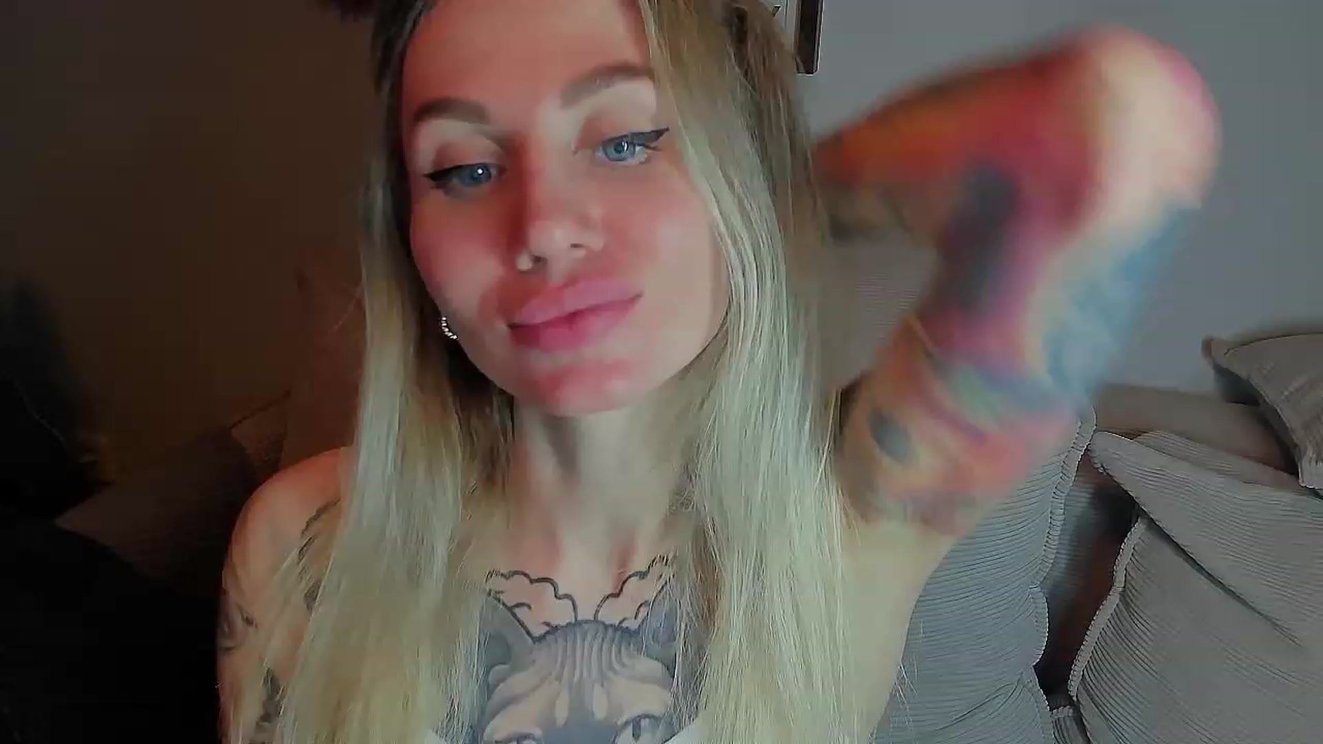 Gallery image thumbnail from Alexa_Smithhh's myfreecams stream on, 05/18/2023, 21:24 image 8 of 20