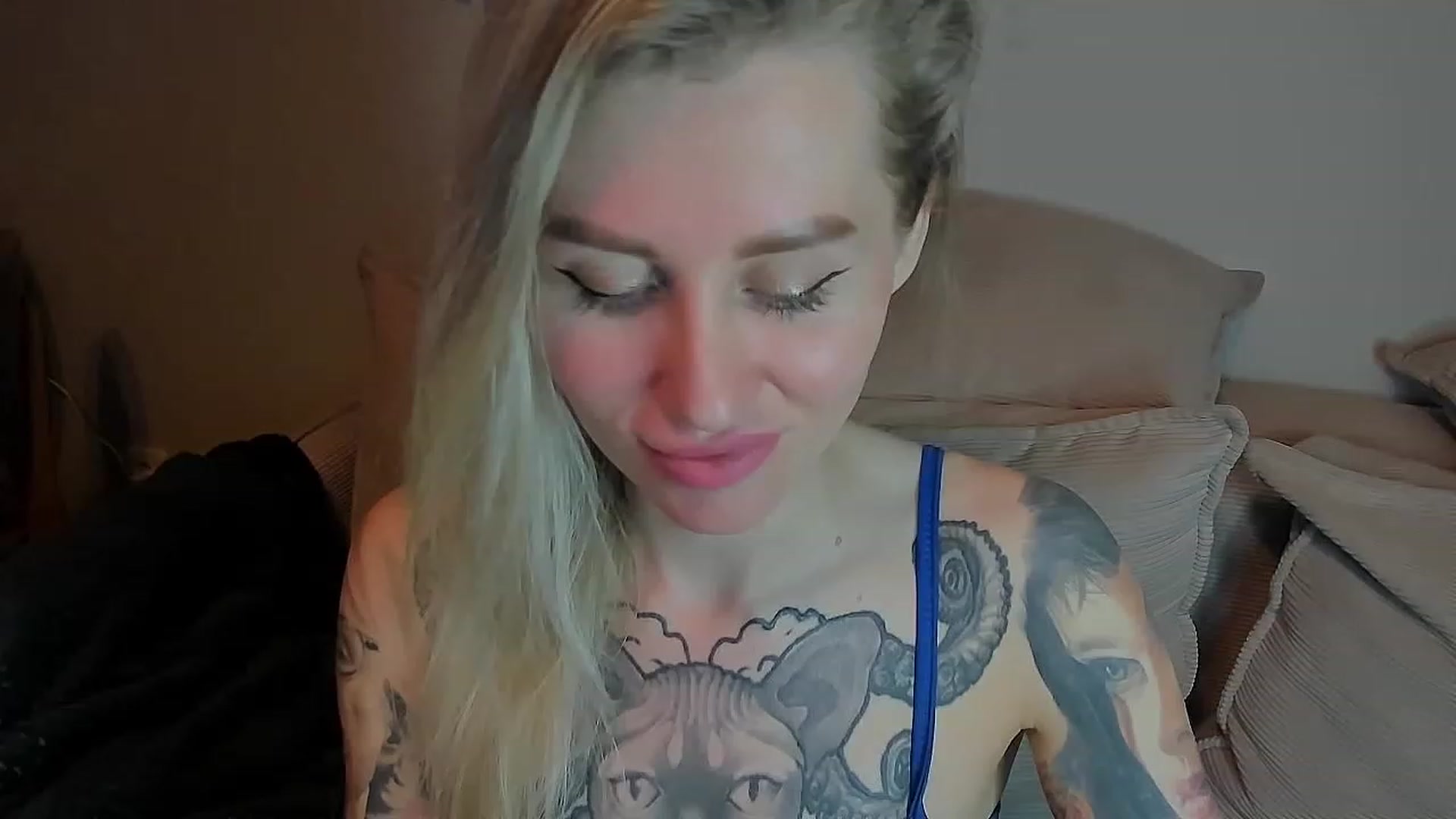 Gallery image thumbnail from Alexa_Smithhh's myfreecams stream on, 05/19/2023, 19:58 image 17 of 20