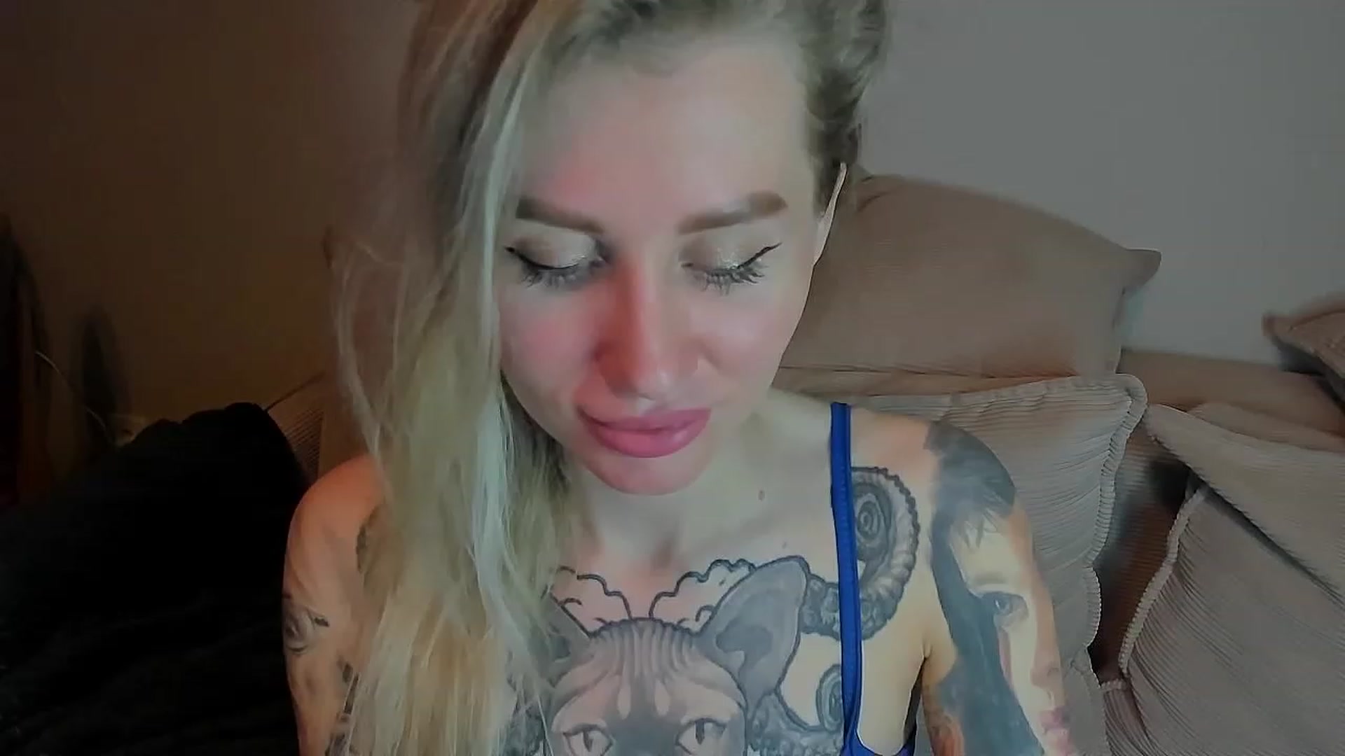 Gallery image thumbnail from Alexa_Smithhh's myfreecams stream on, 05/19/2023, 19:58 image 4 of 20