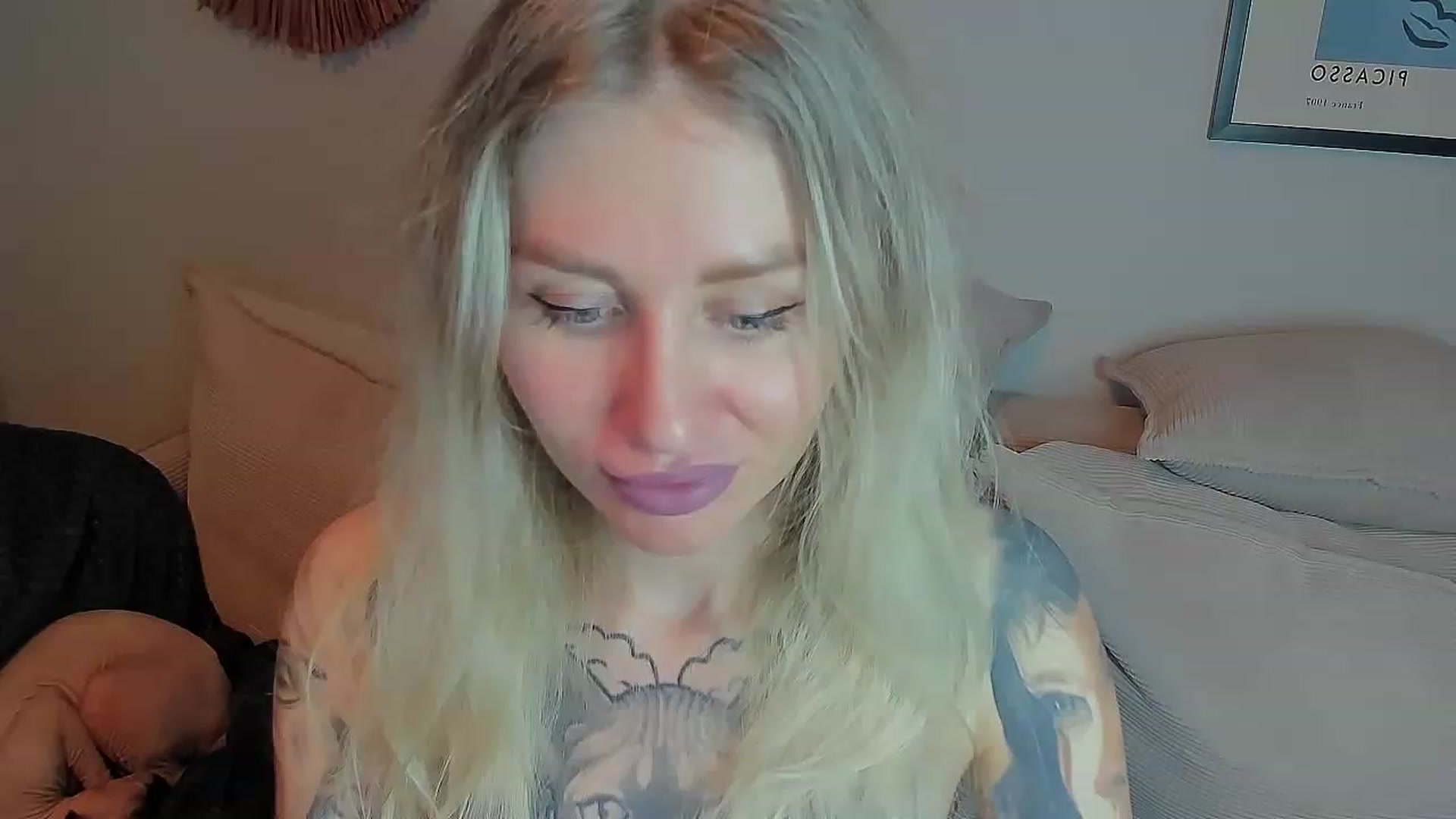 Gallery image thumbnail from Alexa_Smithhh's myfreecams stream on, 05/22/2023, 17:59 image 9 of 20
