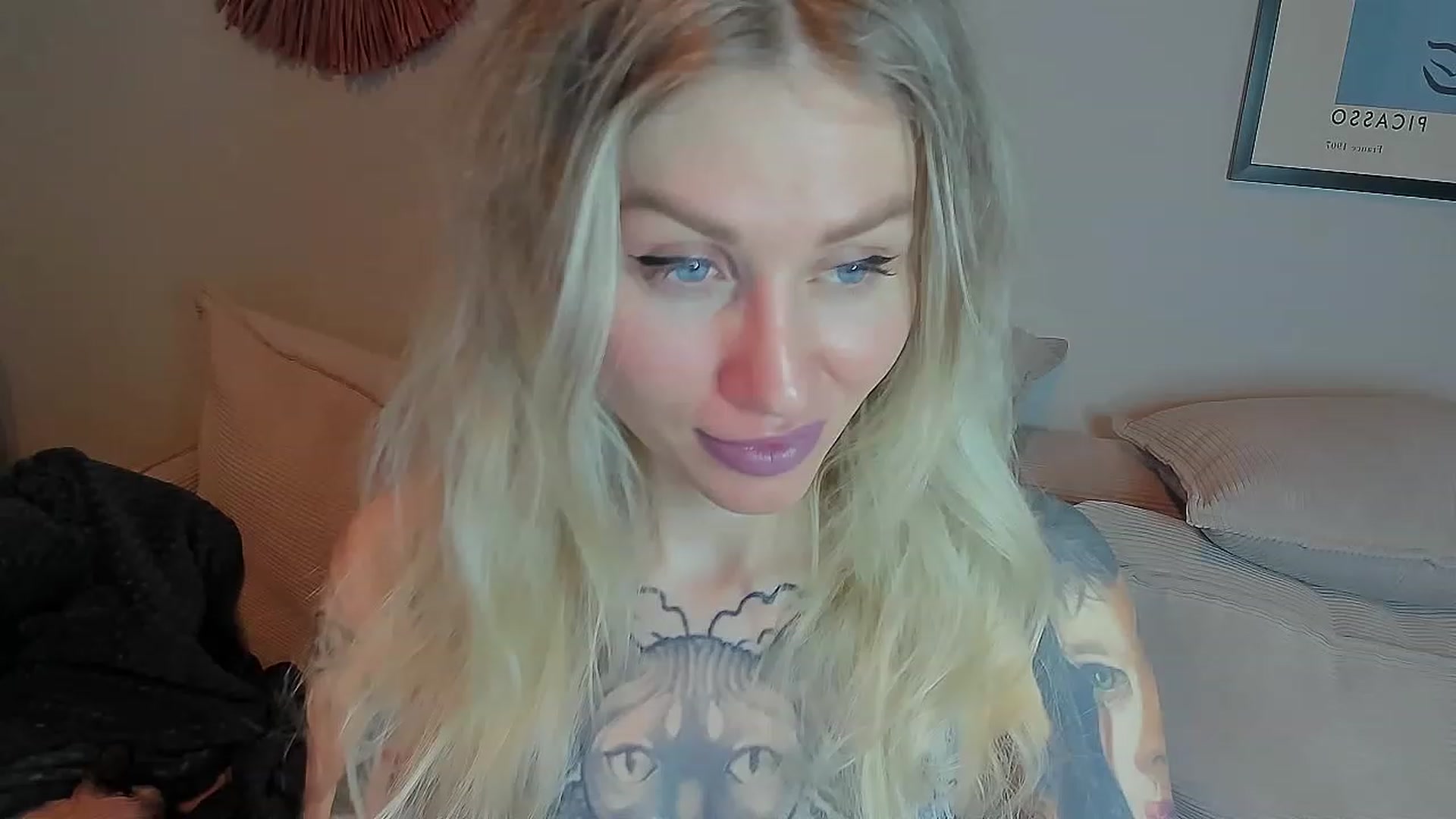 Gallery image thumbnail from Alexa_Smithhh's myfreecams stream on, 05/22/2023, 17:59 image 13 of 20