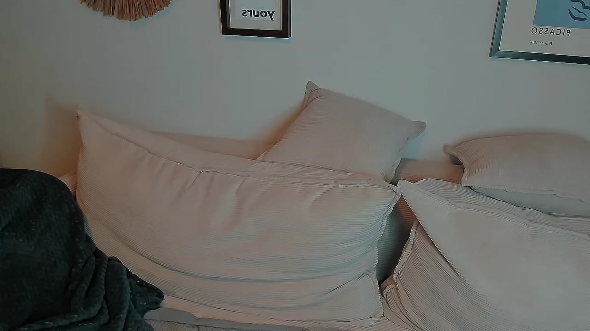 Gallery image thumbnail from Alexa_Smithhh's myfreecams stream on, 05/22/2023, 17:59 image 4 of 20