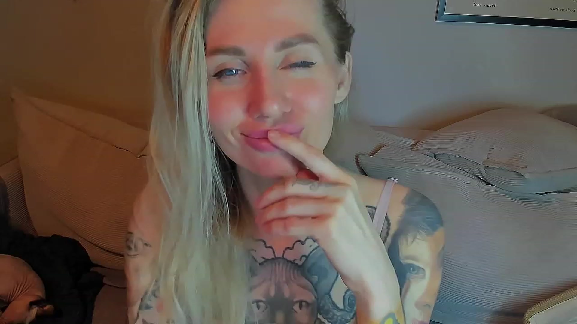Gallery image thumbnail from Alexa_Smithhh's myfreecams stream on, 05/23/2023, 20:17 image 20 of 20