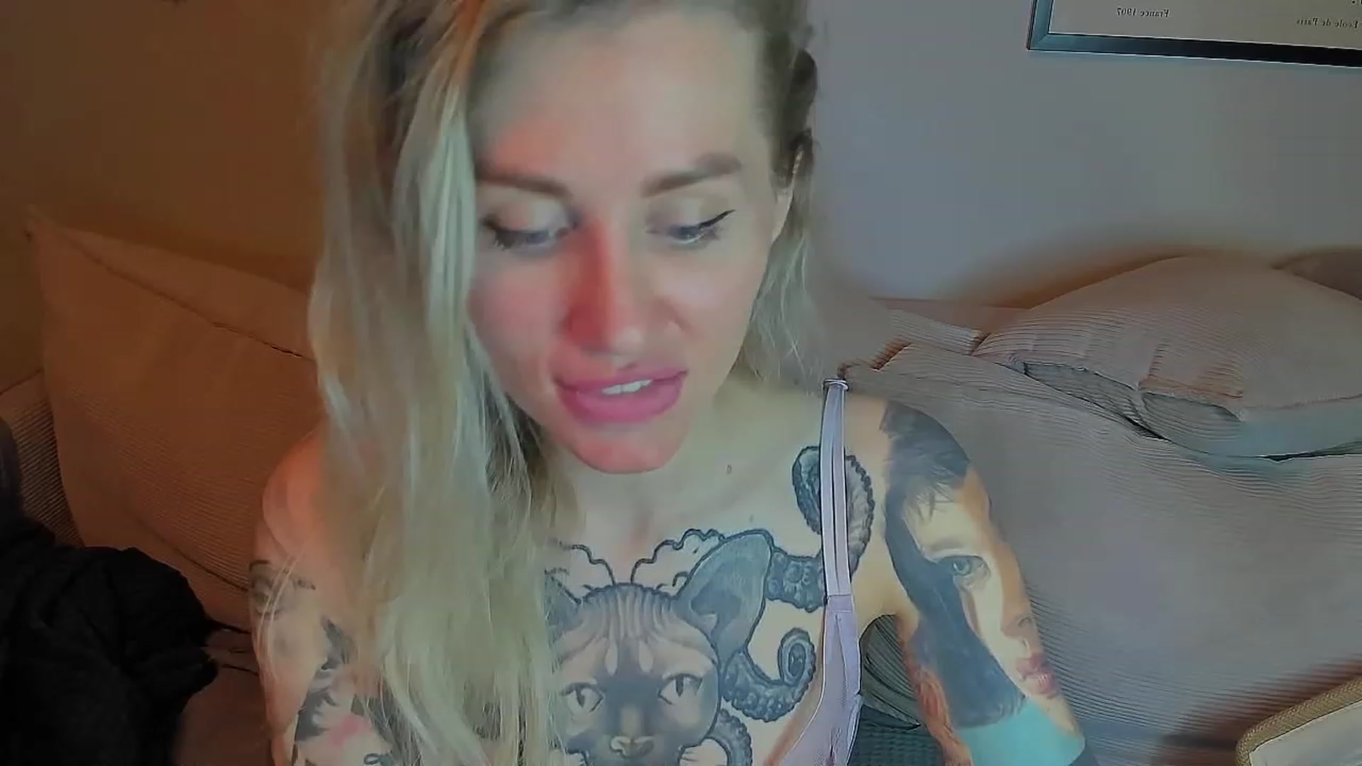 Gallery image thumbnail from Alexa_Smithhh's myfreecams stream on, 05/23/2023, 20:17 image 10 of 20