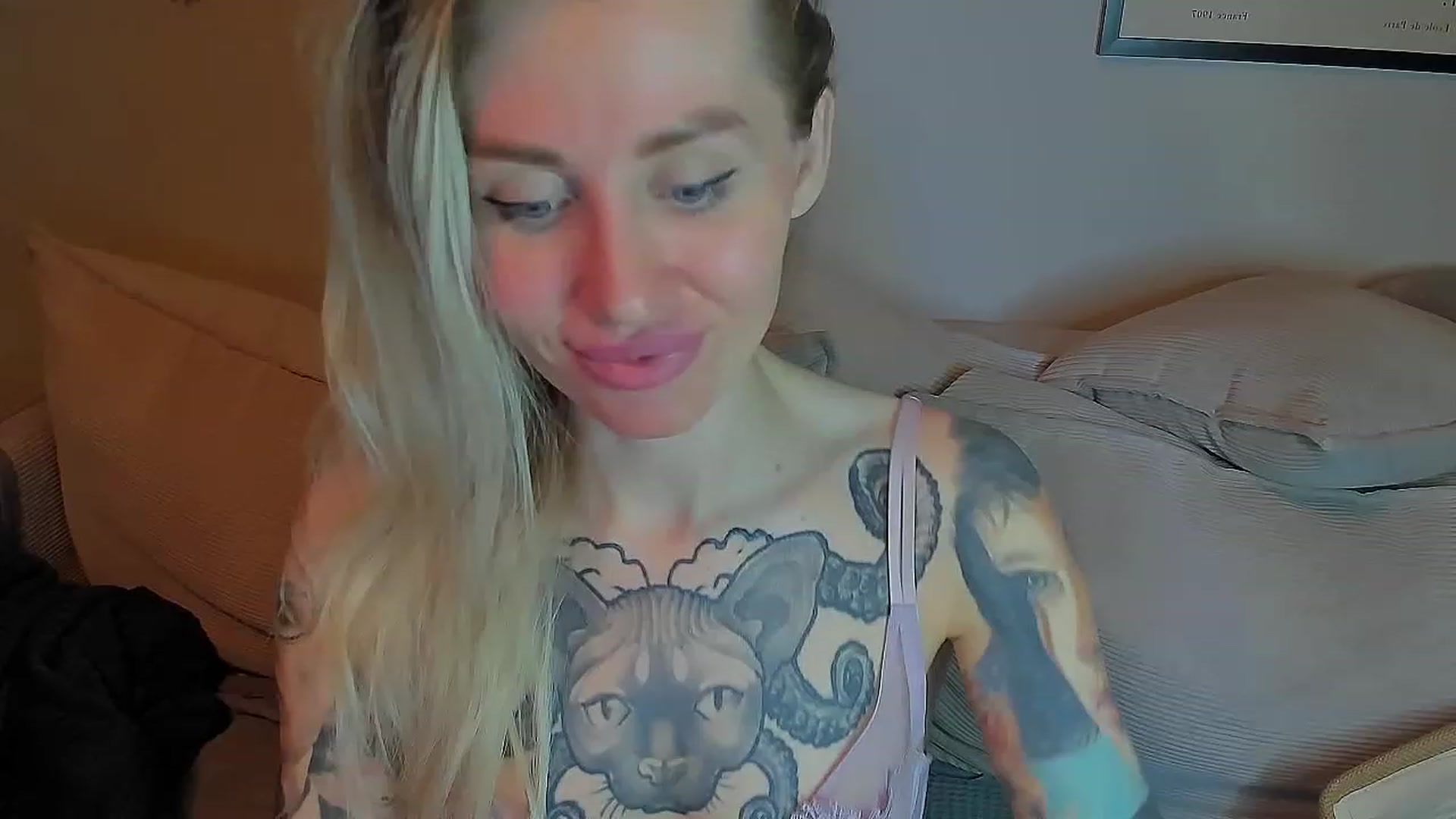 Gallery image thumbnail from Alexa_Smithhh's myfreecams stream on, 05/23/2023, 20:17 image 14 of 20