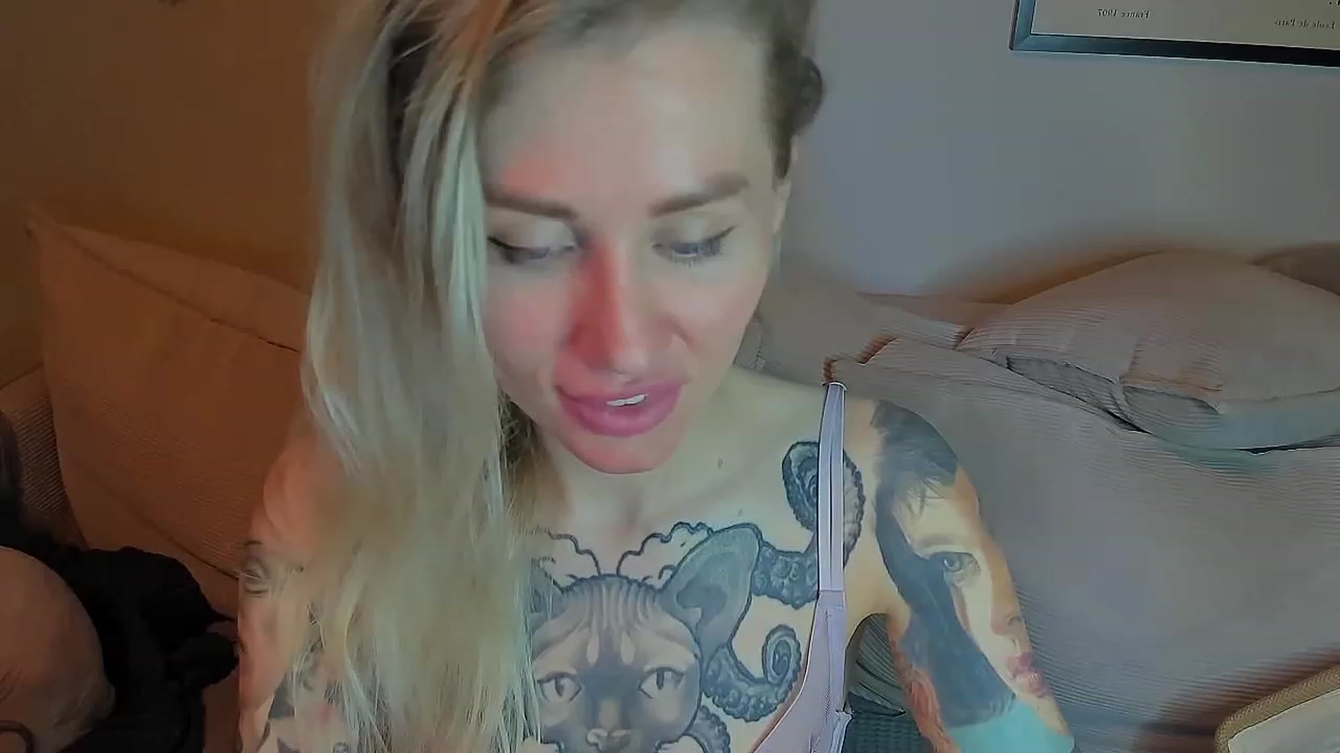 Gallery image thumbnail from Alexa_Smithhh's myfreecams stream on, 05/23/2023, 20:17 image 17 of 20