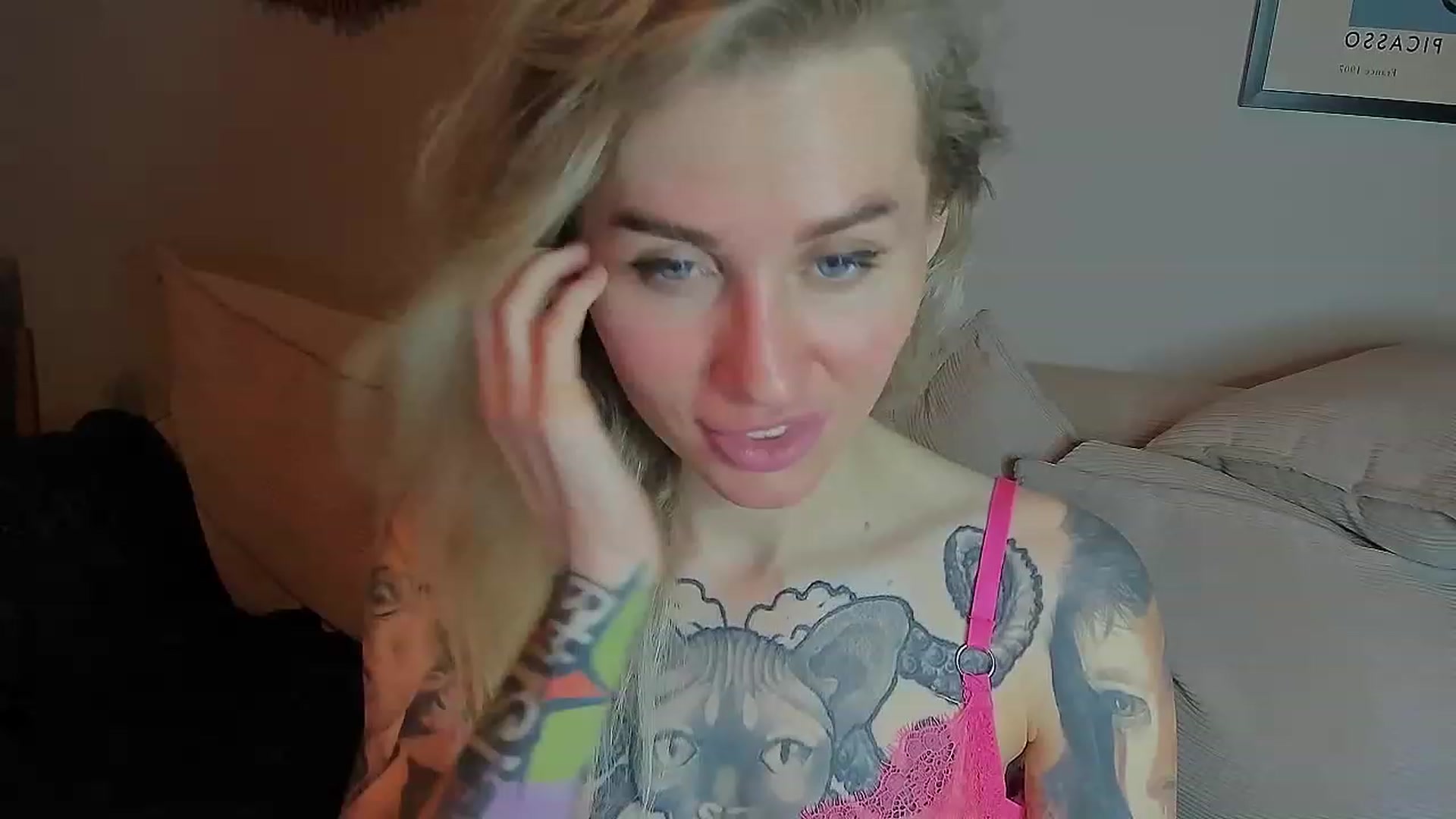 Gallery image thumbnail from Alexa_Smithhh's myfreecams stream on, 05/24/2023, 19:40 image 17 of 20