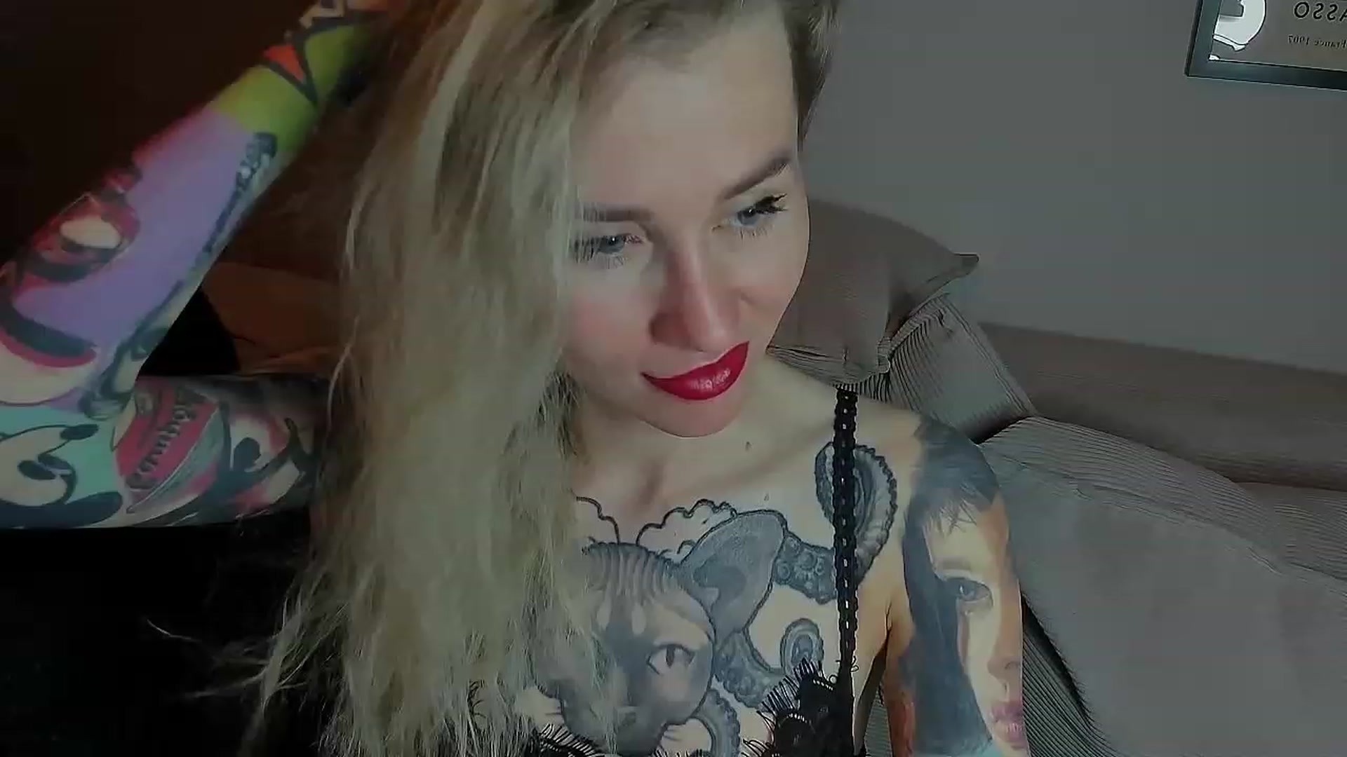 Gallery image thumbnail from Alexa_Smithhh's myfreecams stream on, 05/30/2023, 19:37 image 13 of 20