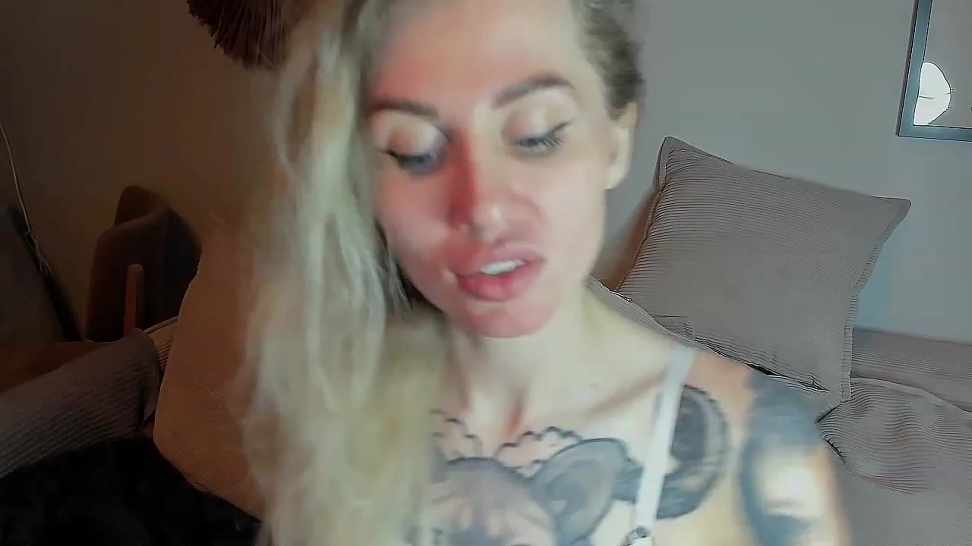 Gallery image thumbnail from Alexa_Smithhh's myfreecams stream on, 06/01/2023, 20:32 image 14 of 20