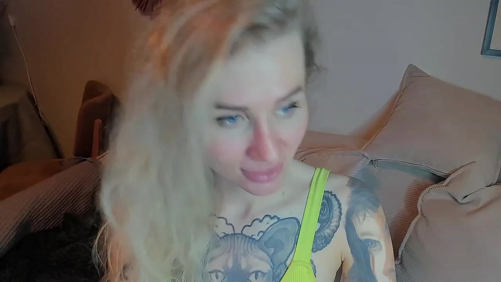 Gallery image thumbnail from Alexa_Smithhh's myfreecams stream on, 06/02/2023, 21:28 image 10 of 20