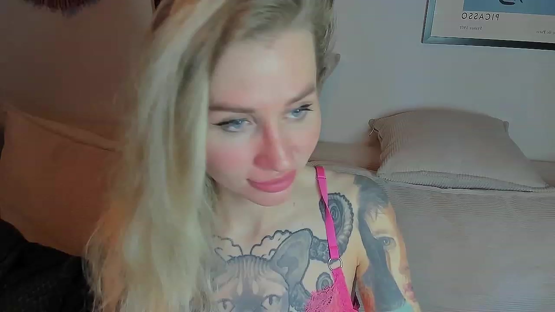 Gallery image thumbnail from Alexa_Smithhh's myfreecams stream on, 06/05/2023, 19:33 image 1 of 20