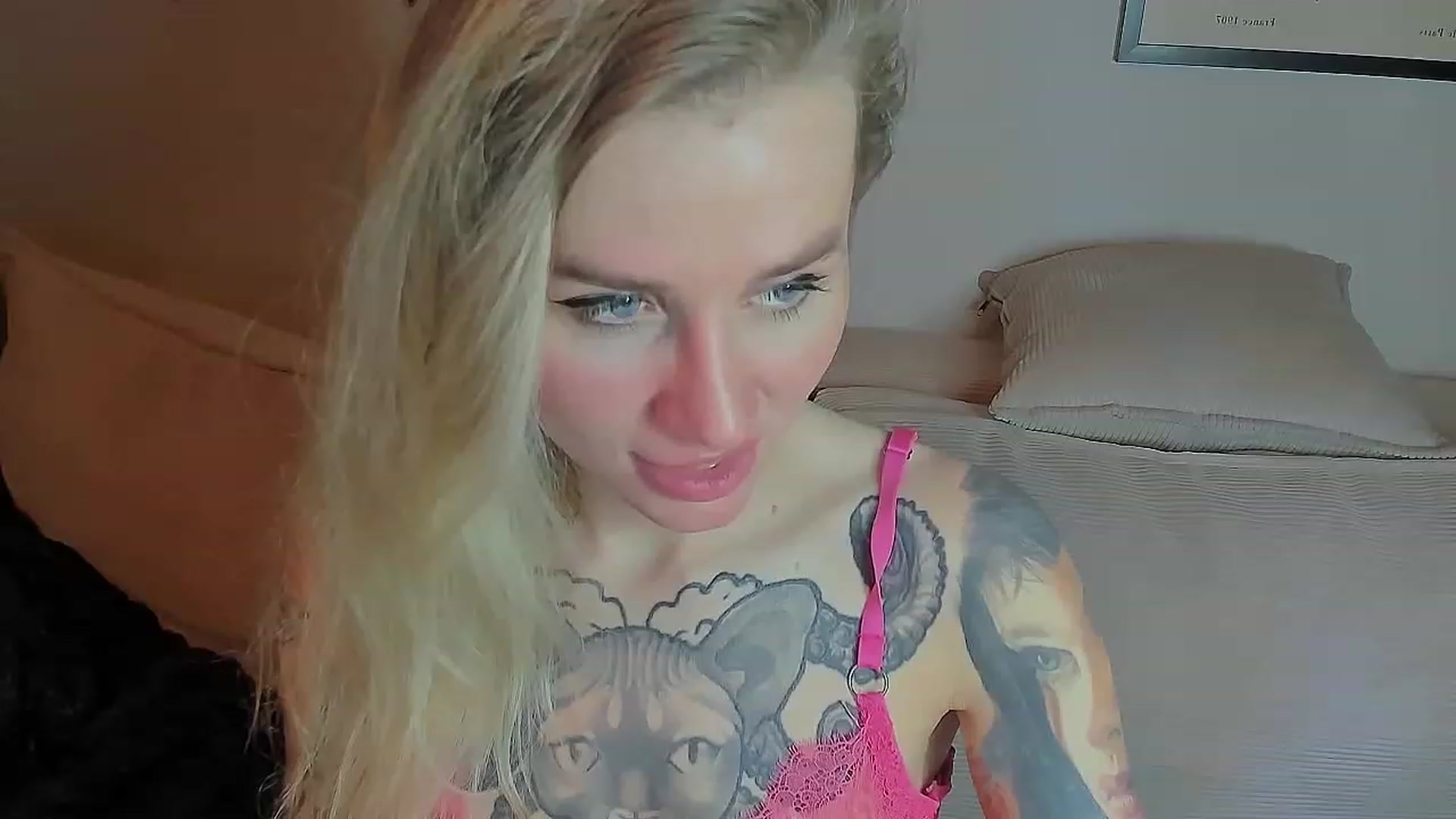 Gallery image thumbnail from Alexa_Smithhh's myfreecams stream on, 06/05/2023, 19:33 image 13 of 20