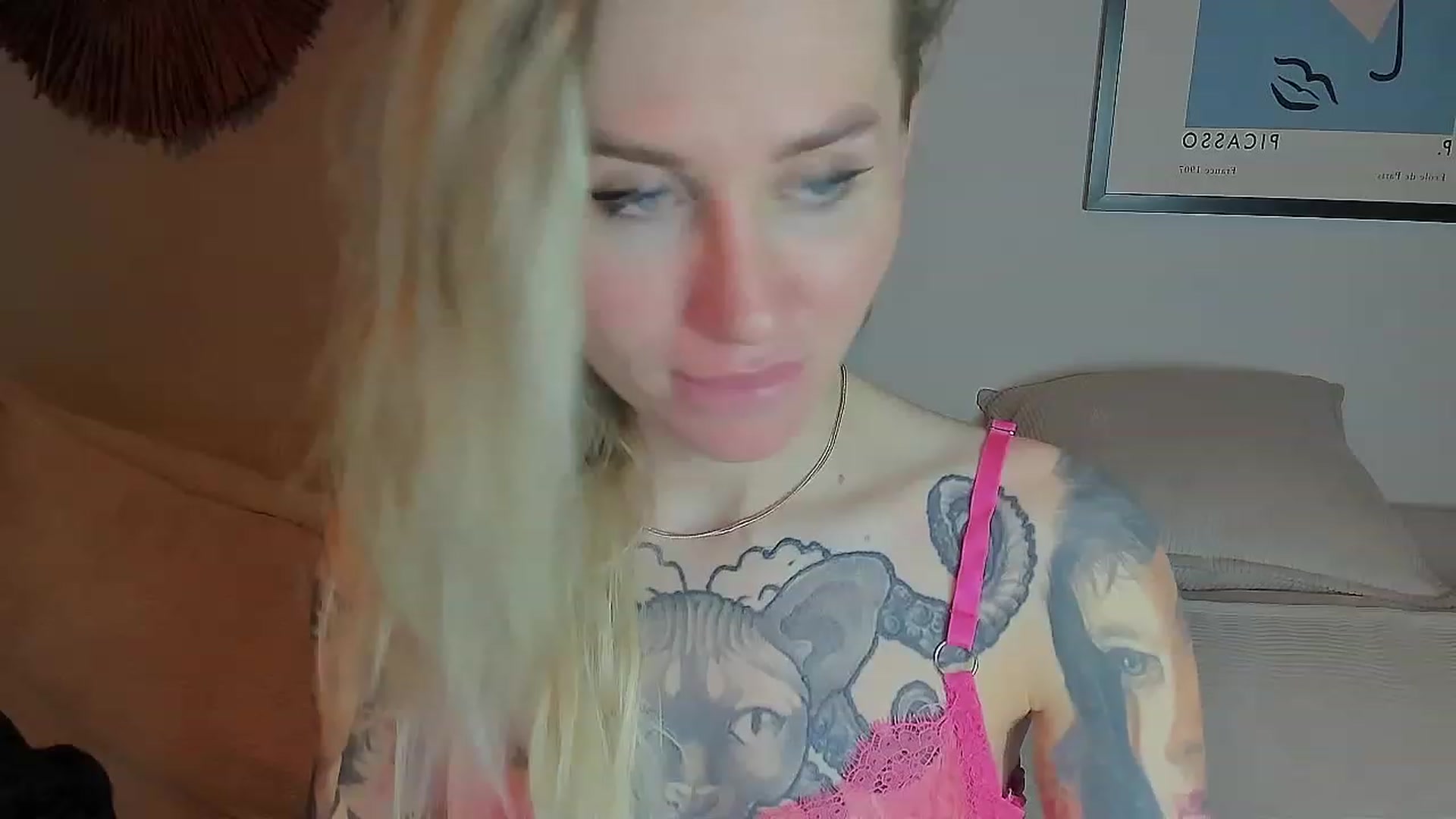 Gallery image thumbnail from Alexa_Smithhh's myfreecams stream on, 06/05/2023, 21:21 image 18 of 20