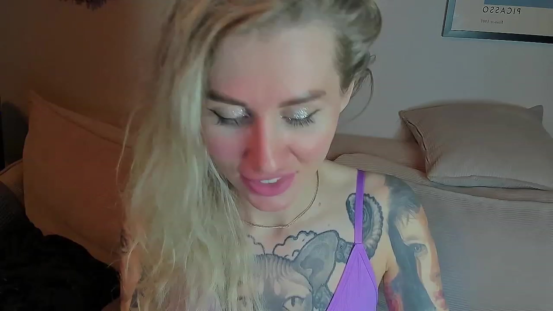 Gallery image thumbnail from Alexa_Smithhh's myfreecams stream on, 06/08/2023, 19:01 image 15 of 20