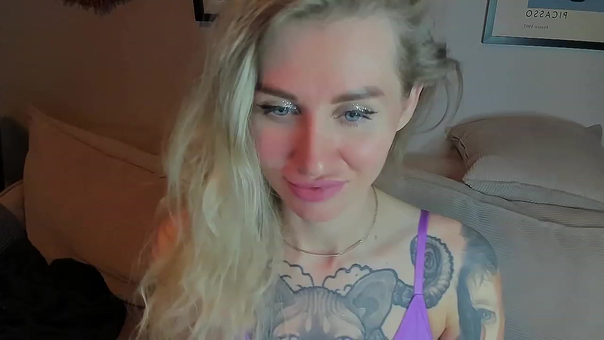 Gallery image thumbnail from Alexa_Smithhh's myfreecams stream on, 06/08/2023, 20:03 image 18 of 20