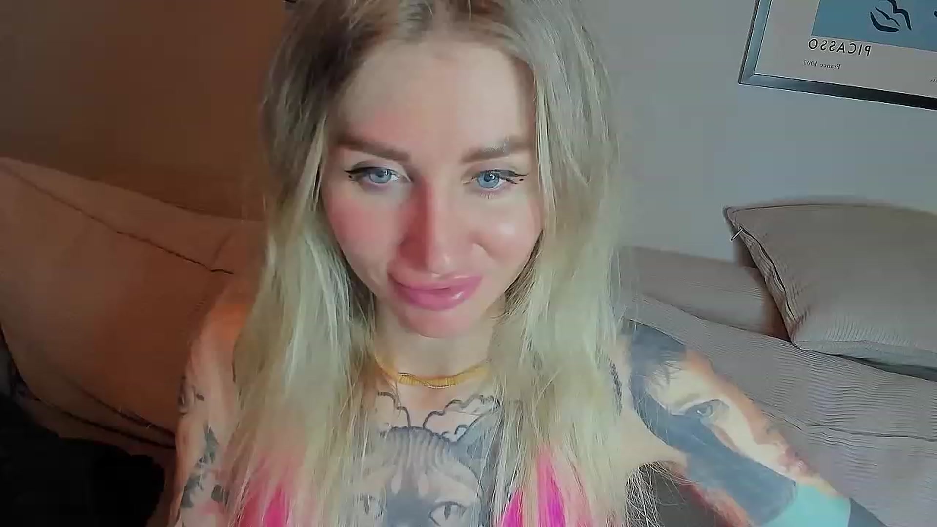 Gallery image thumbnail from Alexa_Smithhh's myfreecams stream on, 06/13/2023, 20:01 image 18 of 20
