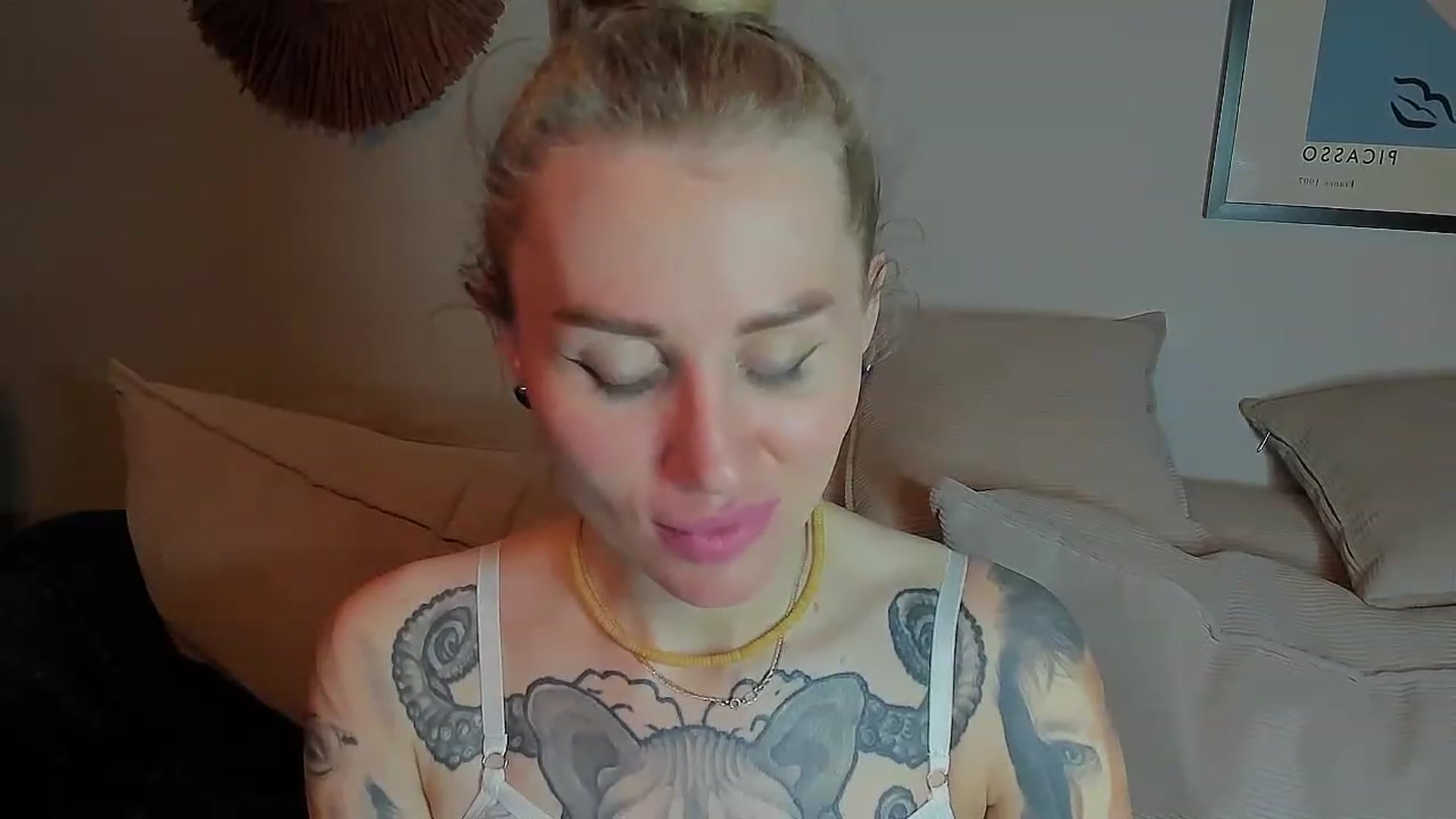 Gallery image thumbnail from Alexa_Smithhh's myfreecams stream on, 06/15/2023, 20:11 image 18 of 20