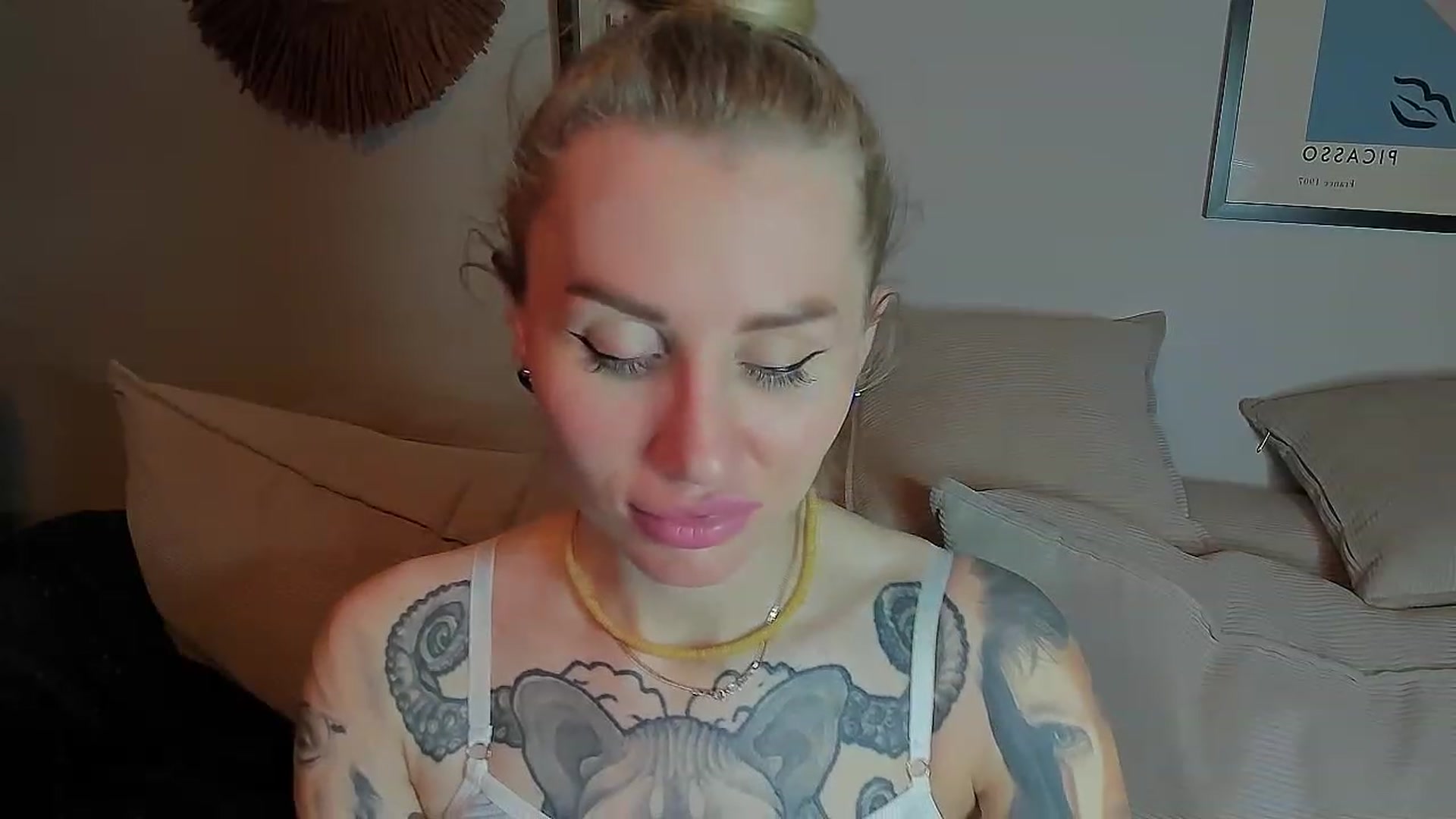 Gallery image thumbnail from Alexa_Smithhh's myfreecams stream on, 06/15/2023, 20:11 image 20 of 20