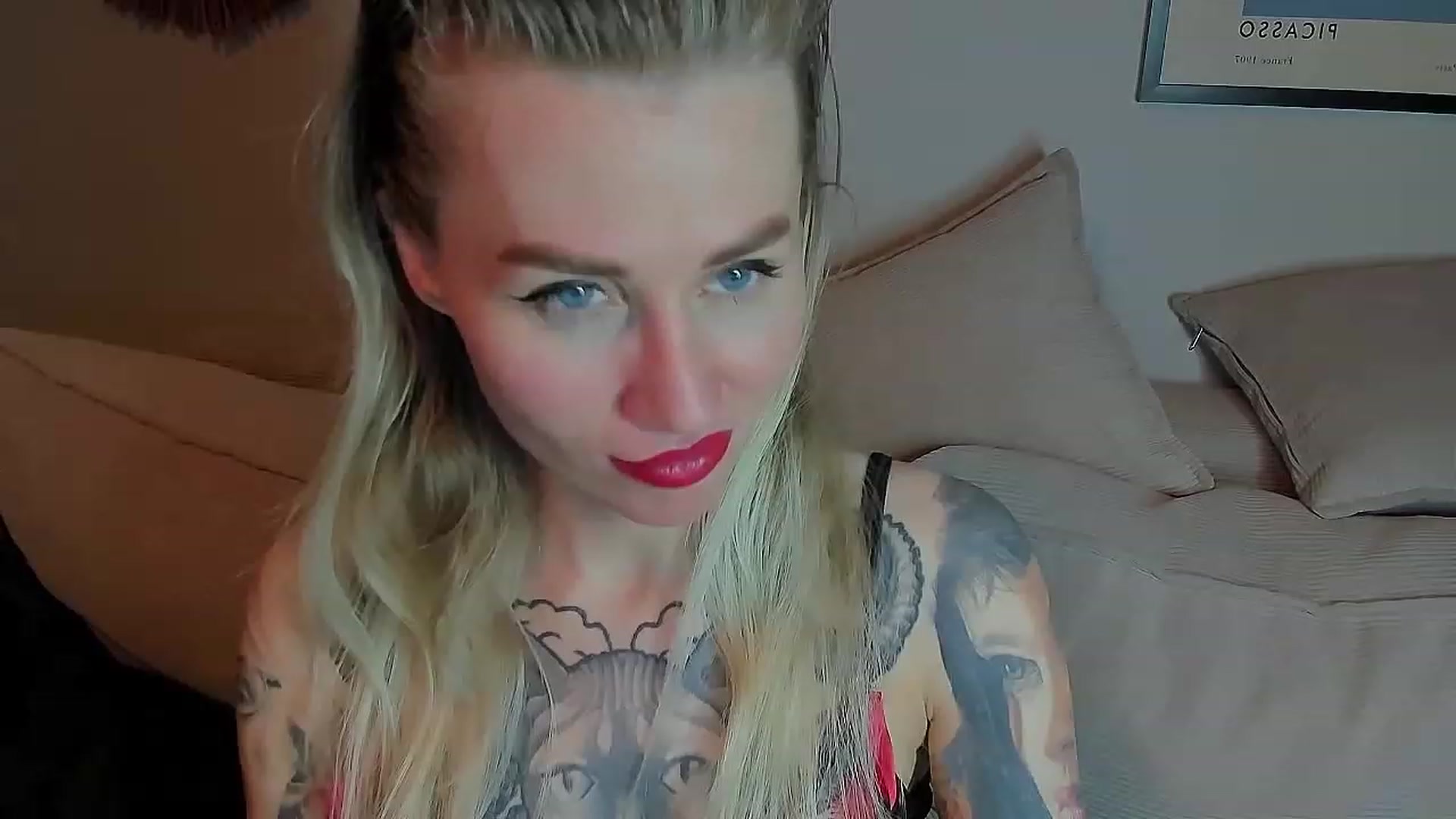 Gallery image thumbnail from Alexa_Smithhh's myfreecams stream on, 06/16/2023, 19:16 image 6 of 20