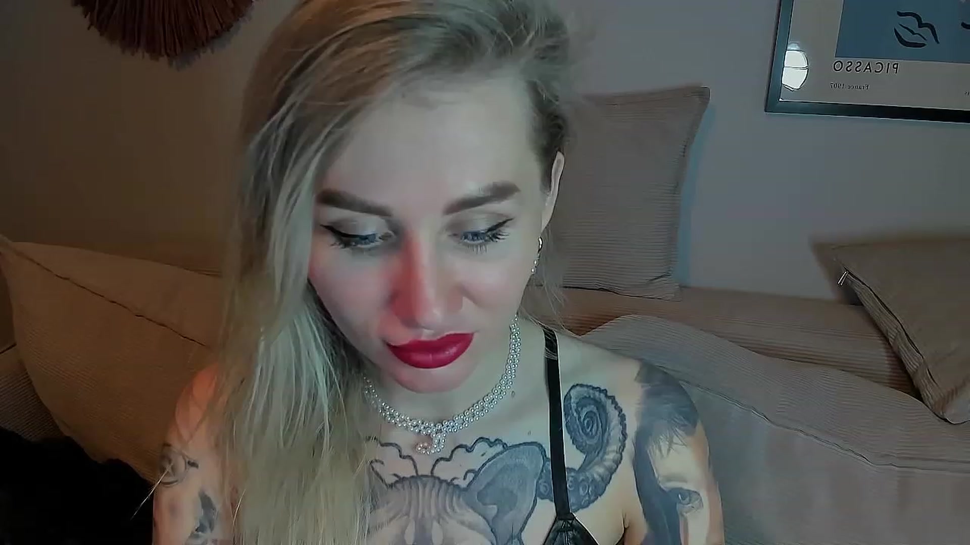 Gallery image thumbnail from Alexa_Smithhh's myfreecams stream on, 06/18/2023, 18:32 image 11 of 20