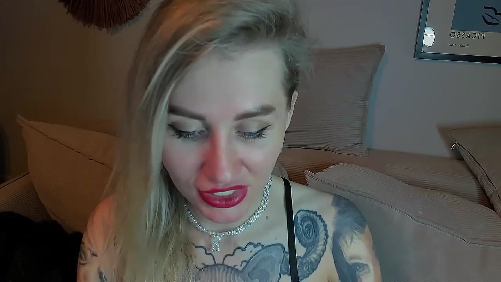 Gallery image thumbnail from Alexa_Smithhh's myfreecams stream on, 06/18/2023, 21:17 image 4 of 20