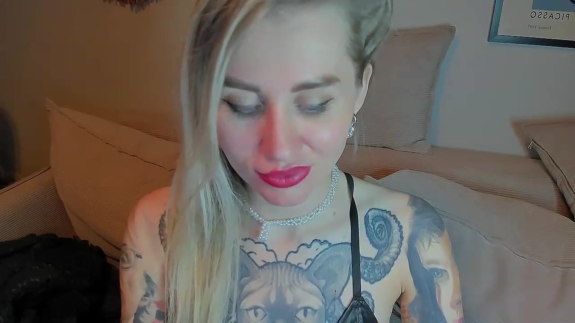 Gallery image thumbnail from Alexa_Smithhh's myfreecams stream on, 06/18/2023, 21:17 image 16 of 20