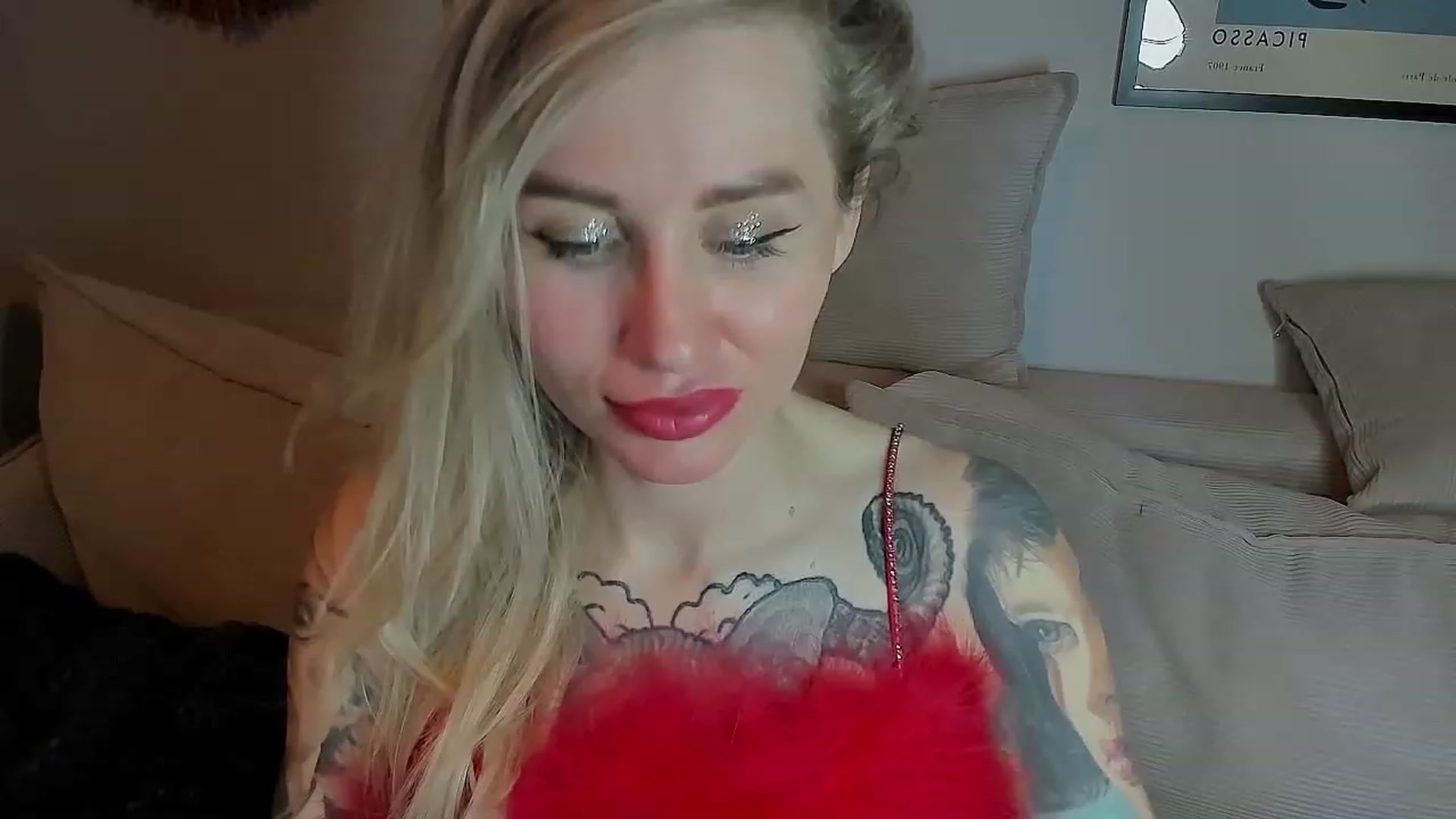 Gallery image thumbnail from Alexa_Smithhh's myfreecams stream on, 06/19/2023, 19:29 image 14 of 20