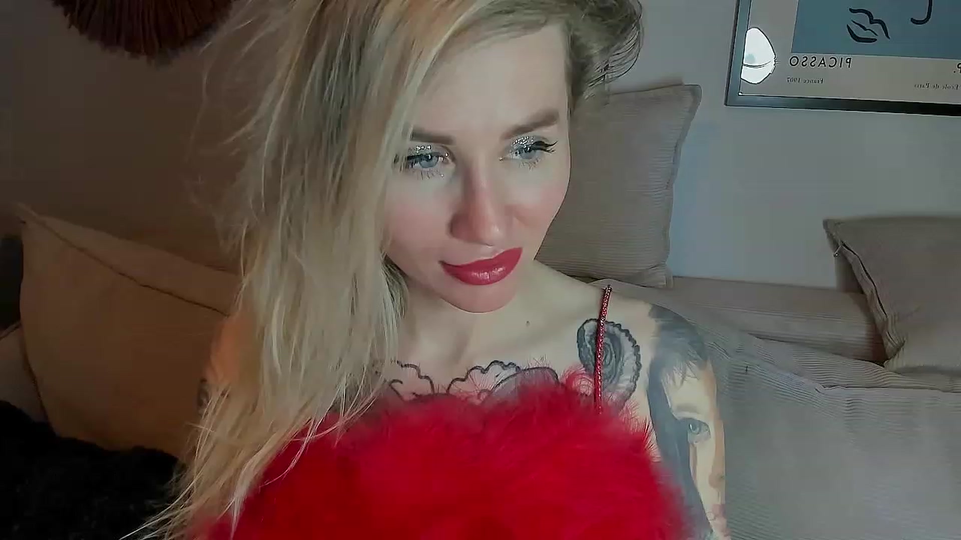 Gallery image thumbnail from Alexa_Smithhh's myfreecams stream on, 06/19/2023, 19:29 image 10 of 20