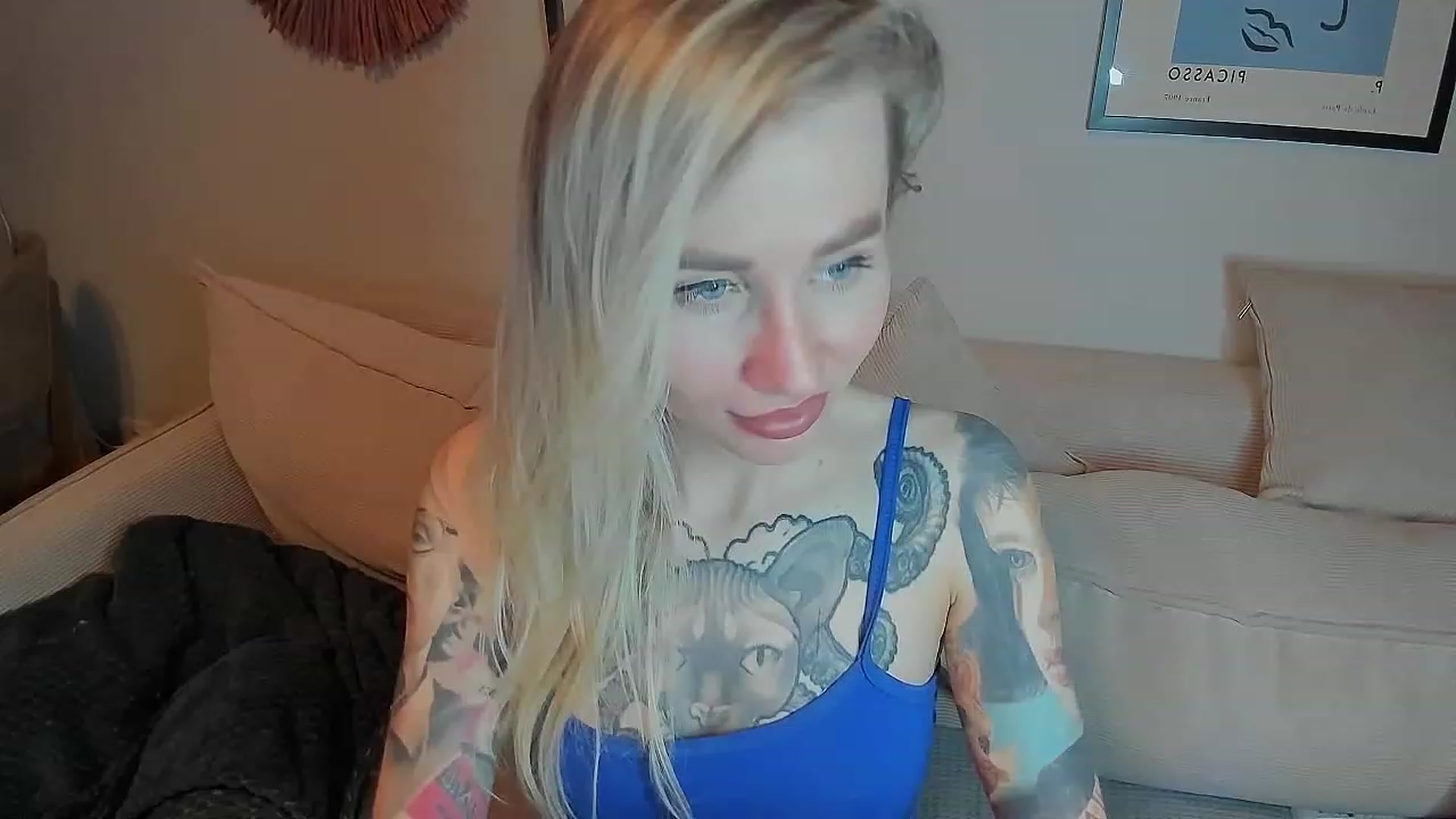 Gallery image thumbnail from Alexa_Smithhh's myfreecams stream on, 06/20/2023, 19:44 image 4 of 20