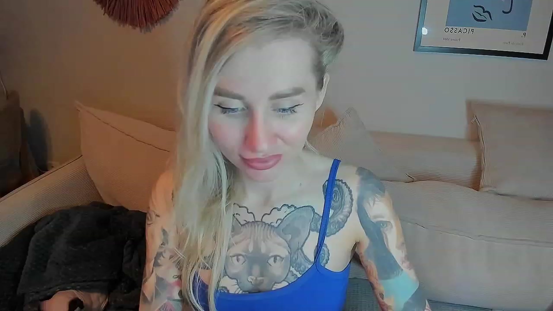 Gallery image thumbnail from Alexa_Smithhh's myfreecams stream on, 06/20/2023, 19:44 image 14 of 20