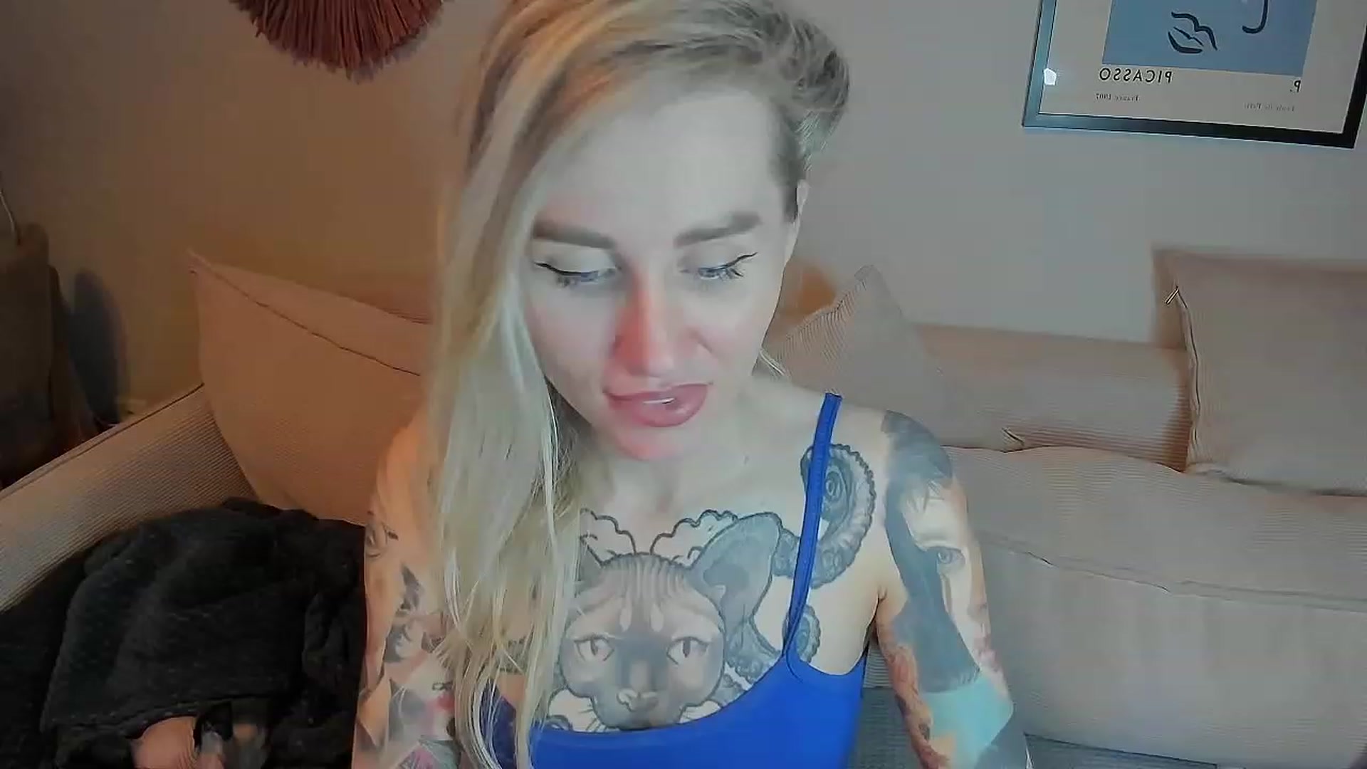 Gallery image thumbnail from Alexa_Smithhh's myfreecams stream on, 06/20/2023, 19:44 image 16 of 20