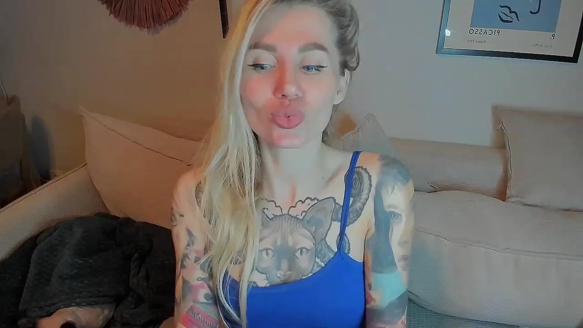 Gallery image thumbnail from Alexa_Smithhh's myfreecams stream on, 06/20/2023, 19:44 image 13 of 20