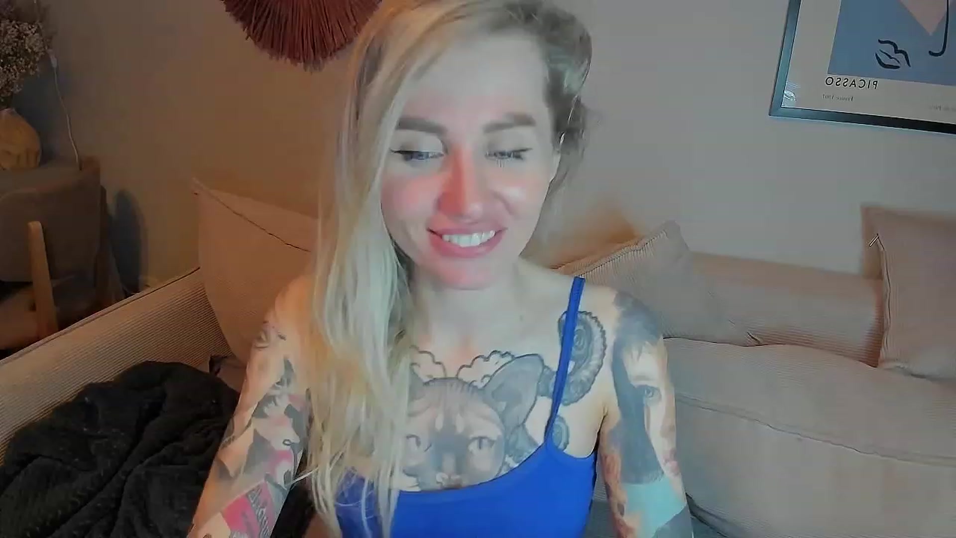 Gallery image thumbnail from Alexa_Smithhh's myfreecams stream on, 06/20/2023, 21:18 image 12 of 20