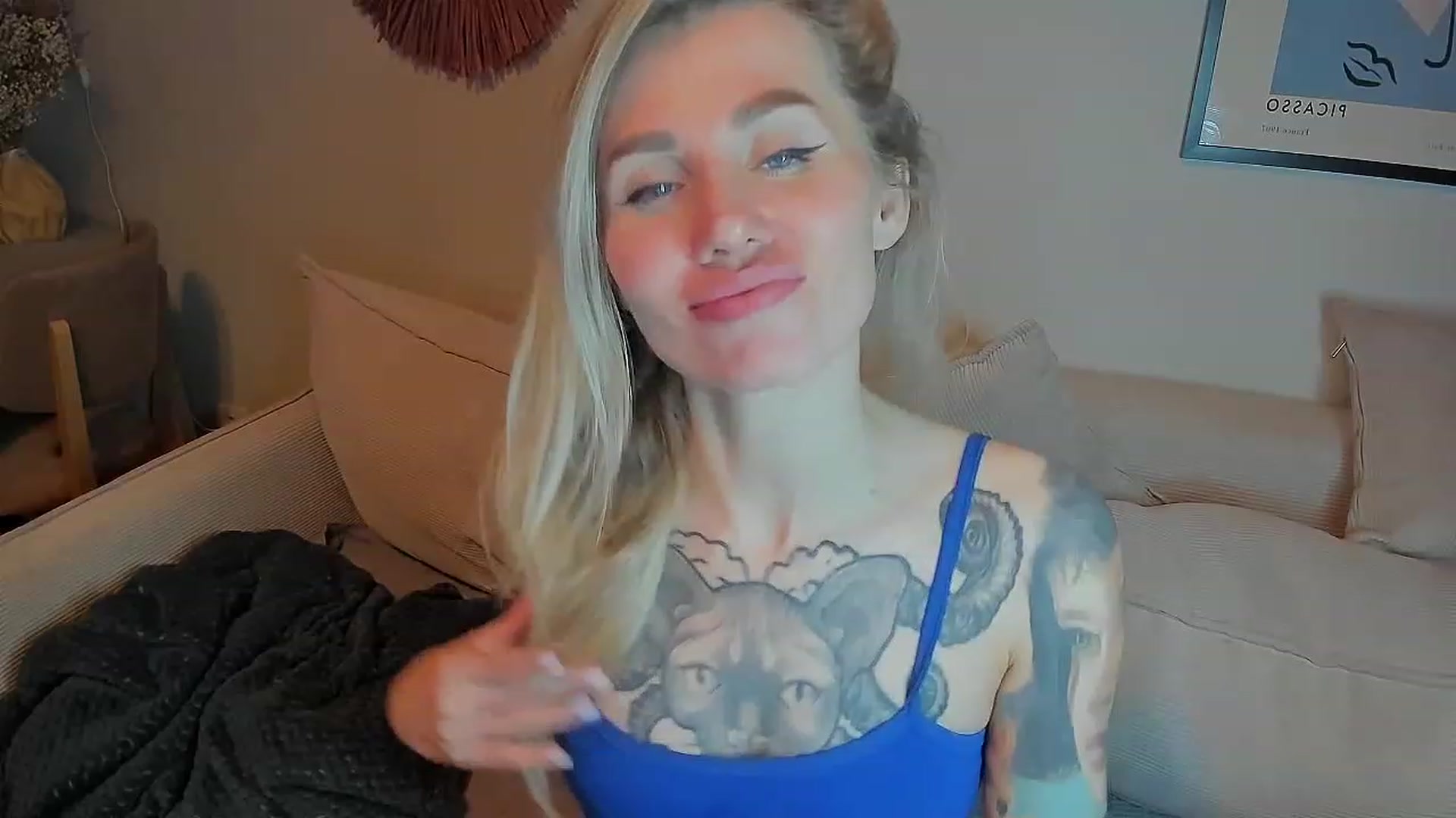 Gallery image thumbnail from Alexa_Smithhh's myfreecams stream on, 06/20/2023, 21:18 image 14 of 20