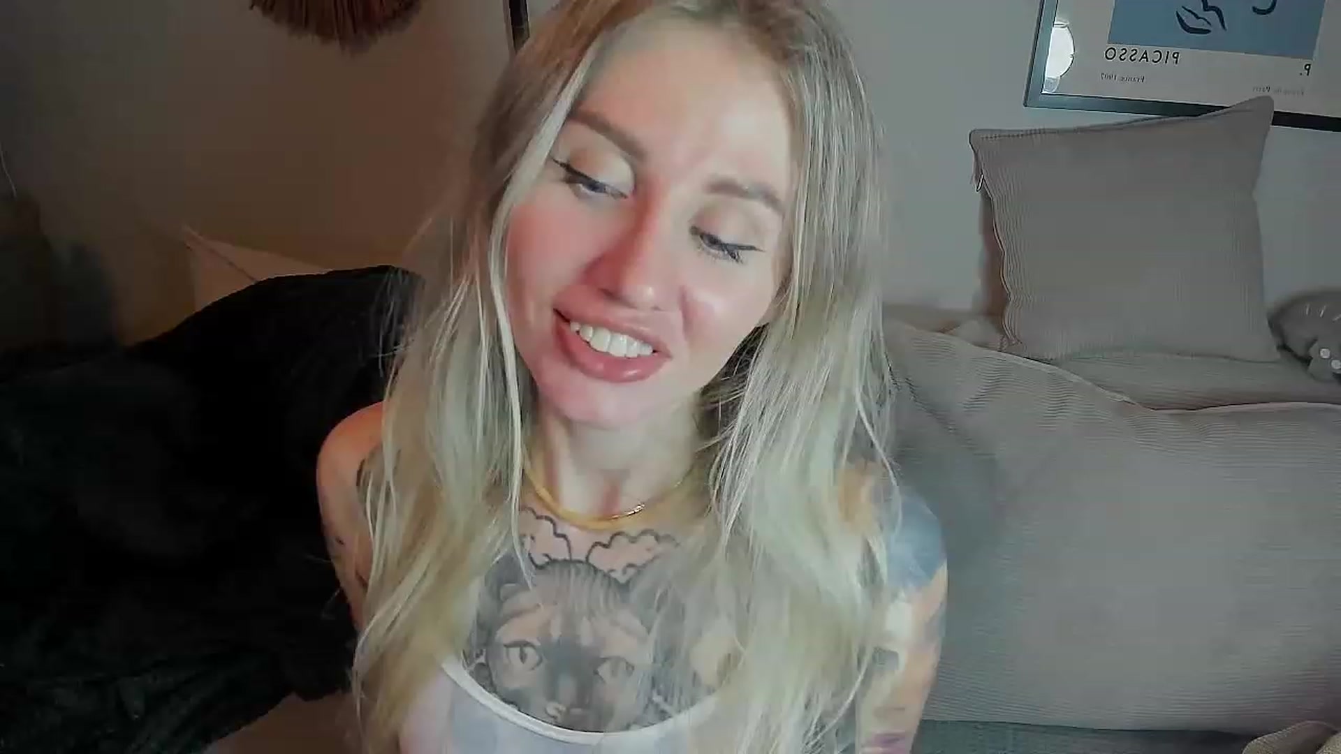 Gallery image thumbnail from Alexa_Smithhh's myfreecams stream on, 06/22/2023, 20:00 image 4 of 20