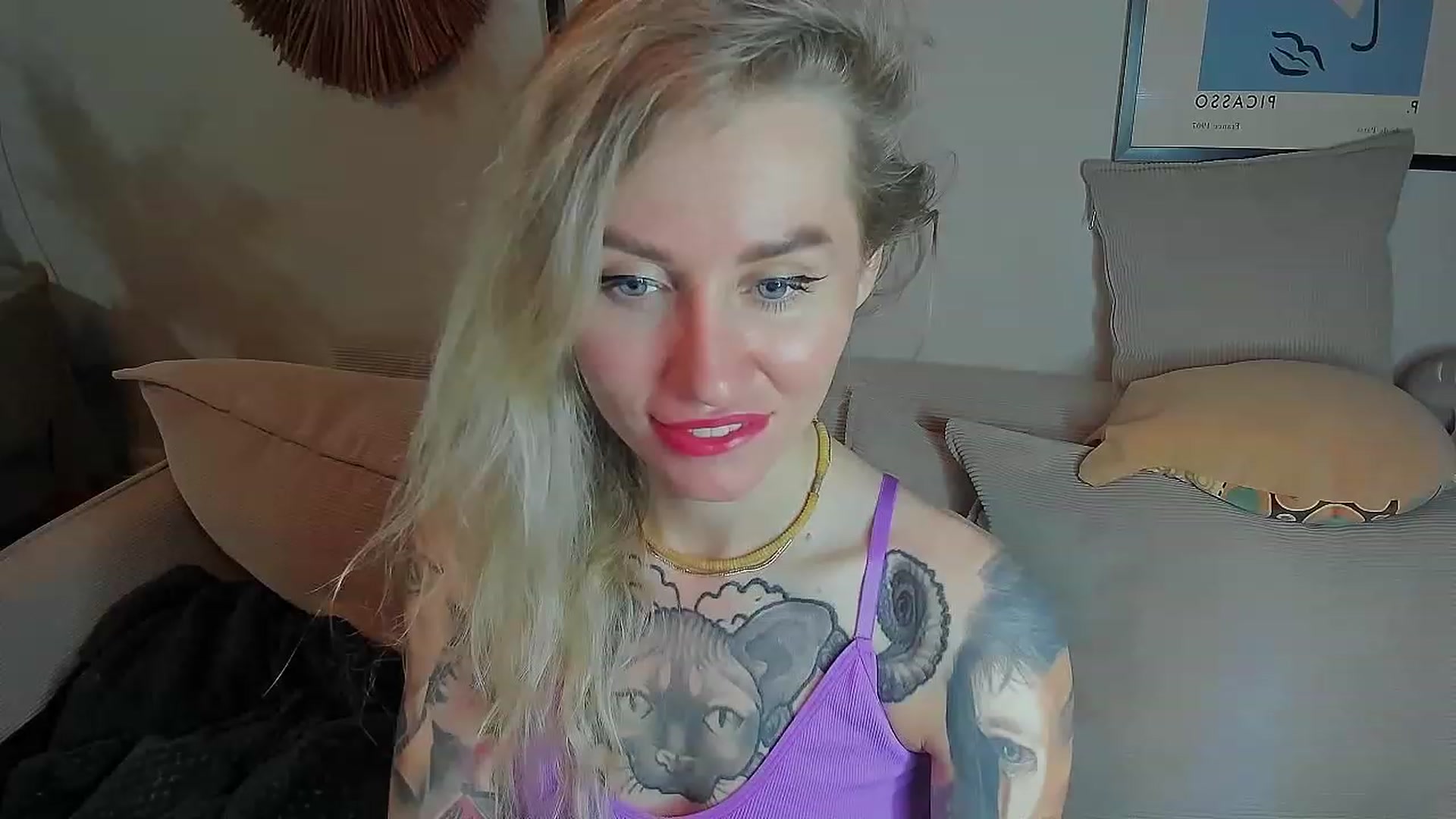 Gallery image thumbnail from Alexa_Smithhh's myfreecams stream on, 06/25/2023, 19:48 image 17 of 20