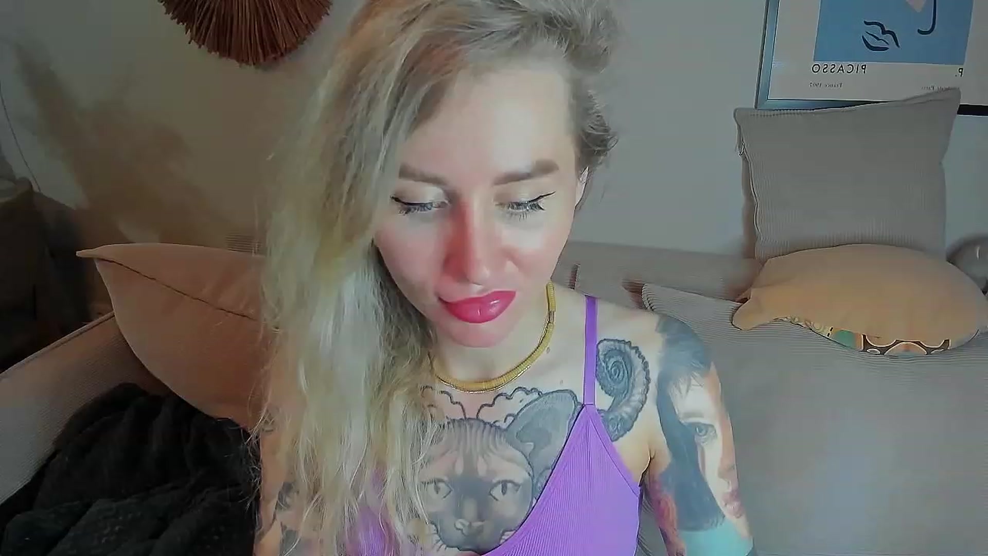 Gallery image thumbnail from Alexa_Smithhh's myfreecams stream on, 06/25/2023, 19:48 image 16 of 20