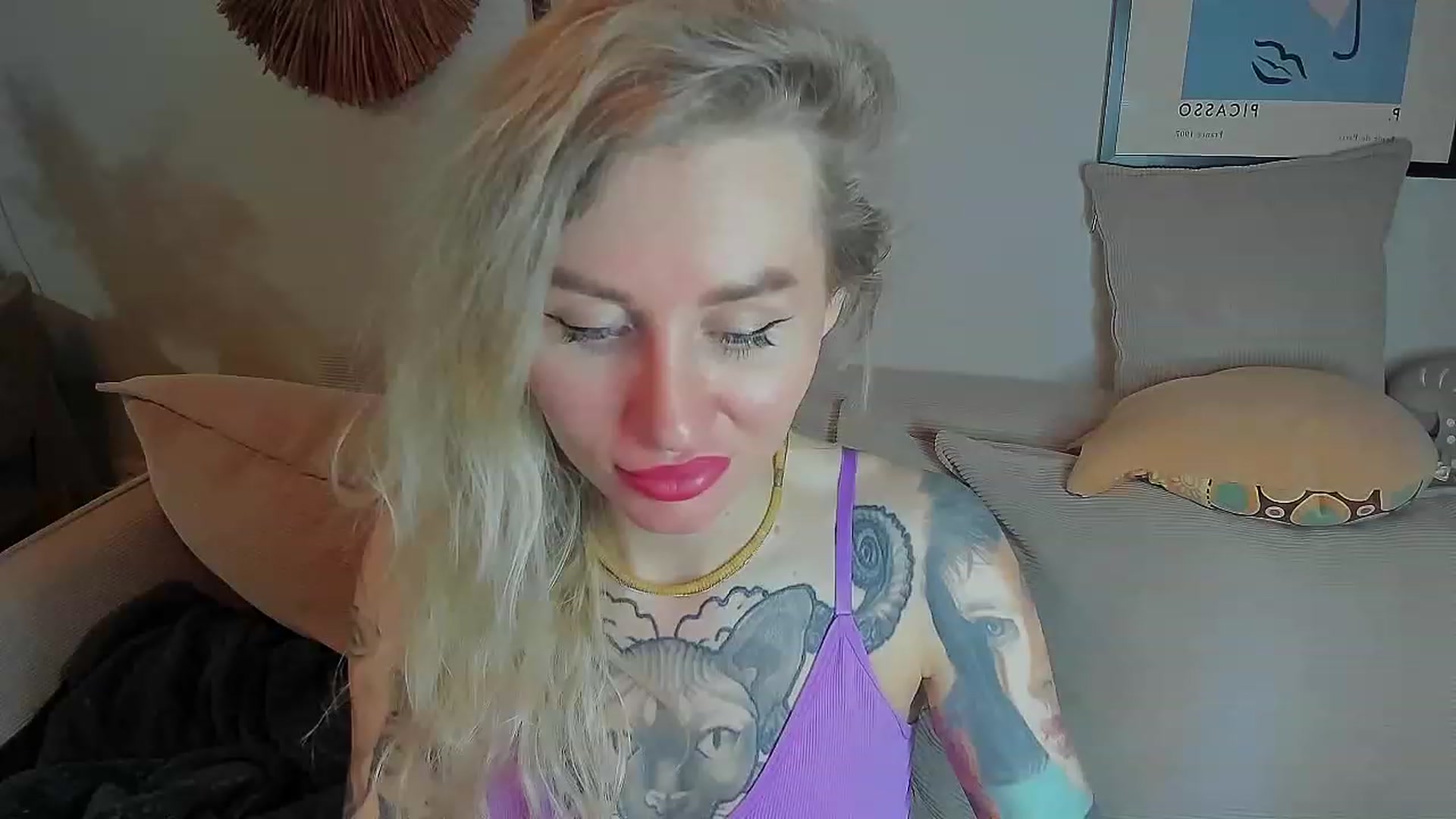 Gallery image thumbnail from Alexa_Smithhh's myfreecams stream on, 06/25/2023, 20:21 image 14 of 20